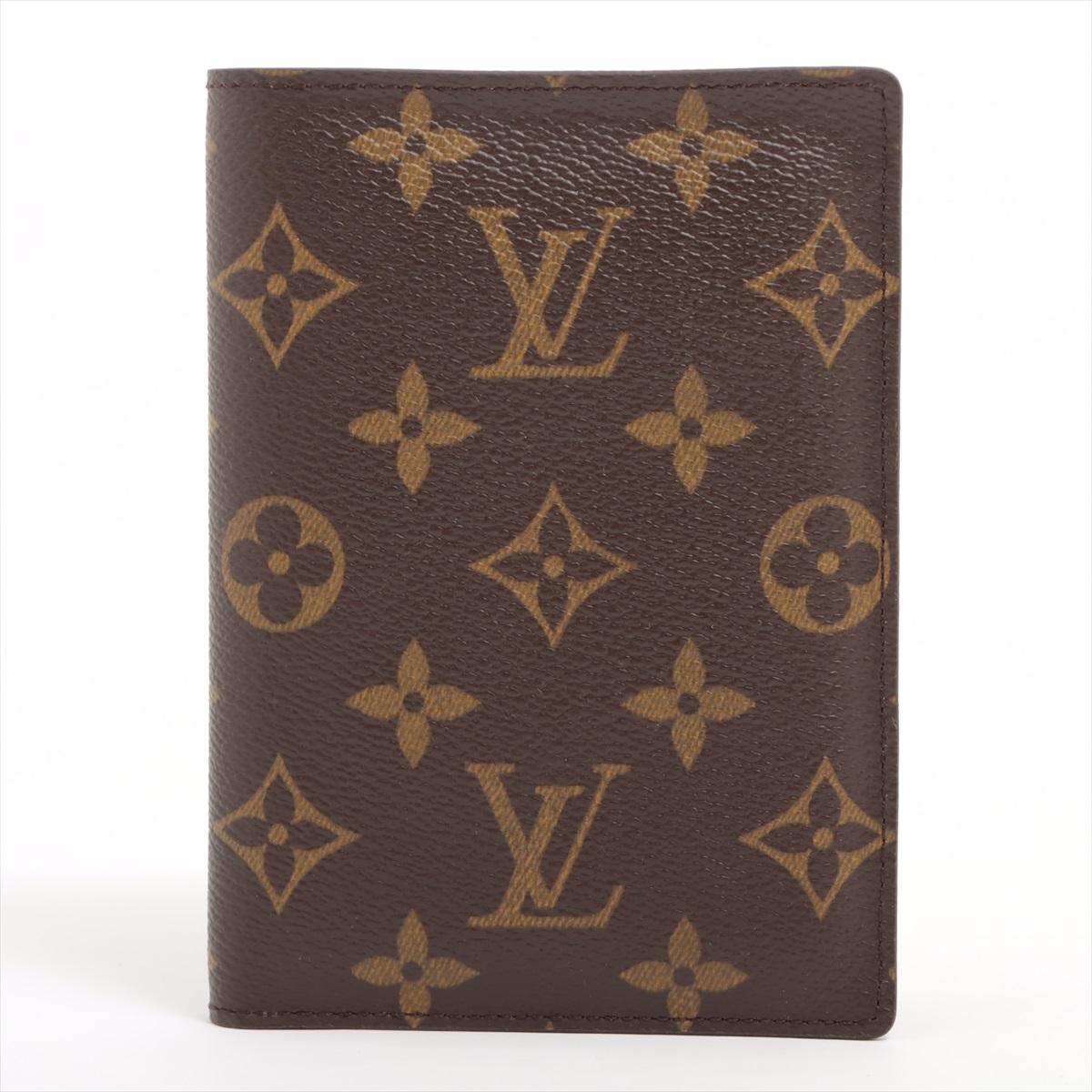 The Louis Vuitton Monogram Passport Cover is a stylish and practical accessory designed for the modern traveler. Crafted from the iconic Monogram canvas, the passport cover showcases Louis Vuitton's timeless design and craftsmanship. The classic