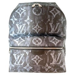 Louis Vuitton Monogrammierter Pastell Noir Discovery PM Rucksack Discovery PM