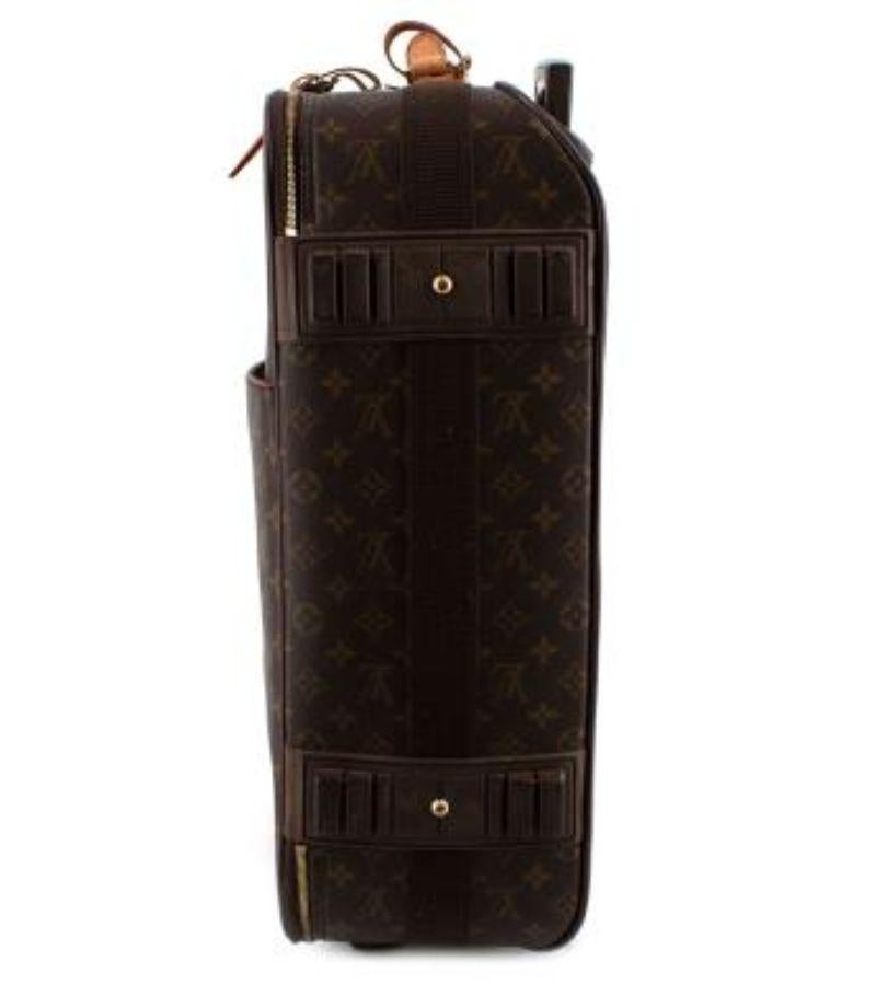 Louis Vuitton Monogram Pegase Legere 55 Rolling Suitcase

- Brown signature leather canvas
- Signature LV monogram
- Gold-toned hardware
- Natural cowhide leather handles and trim
- Telescoping handle
- Exterior pockets, one with zipper closure
-