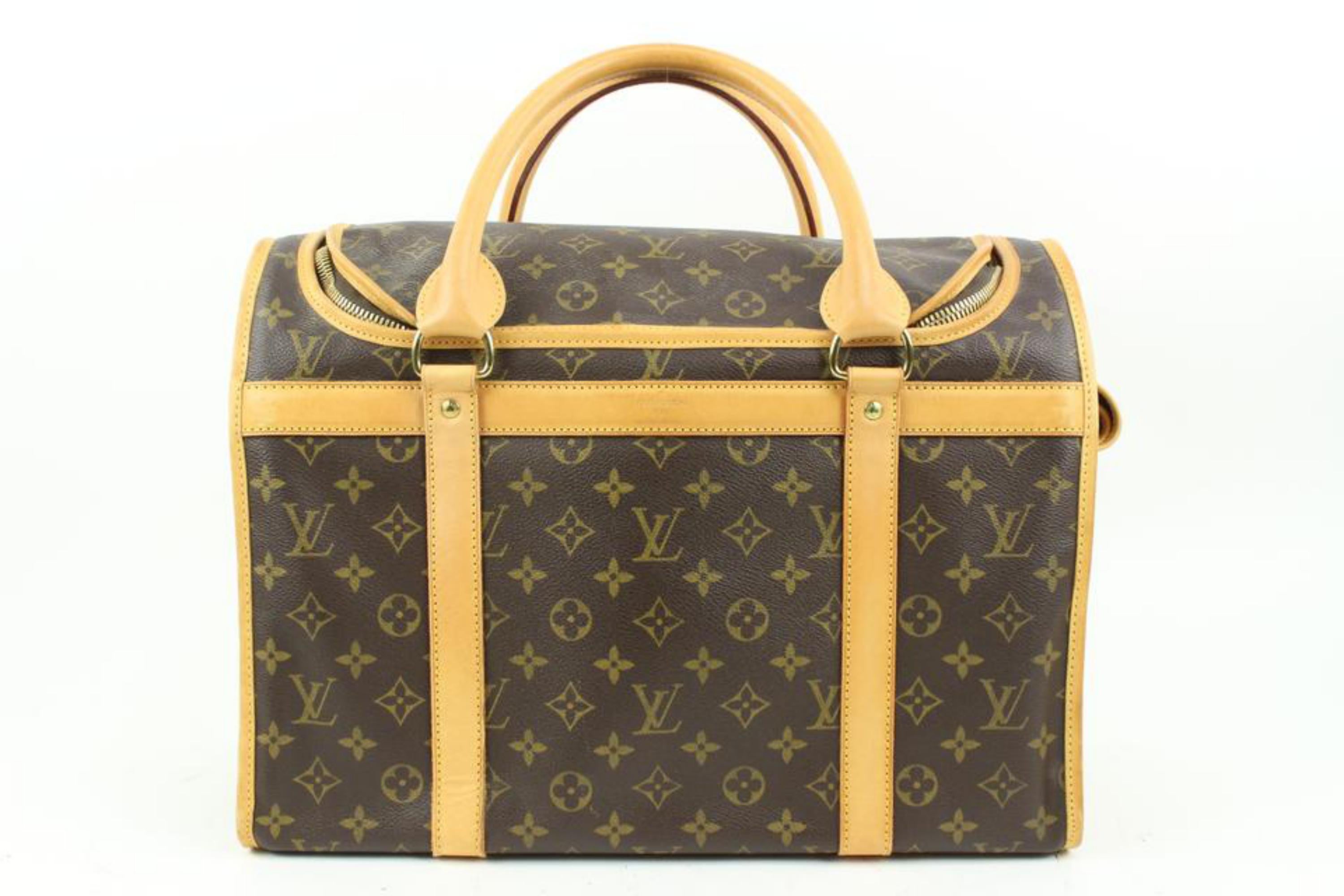 Louis Vuitton Monogram Pet Carrier 40 Sac Chien Dog Travel Bag 99lv215s
Date Code/Serial Number: SL1002
Made In: France
Measurements: Length:  15.5