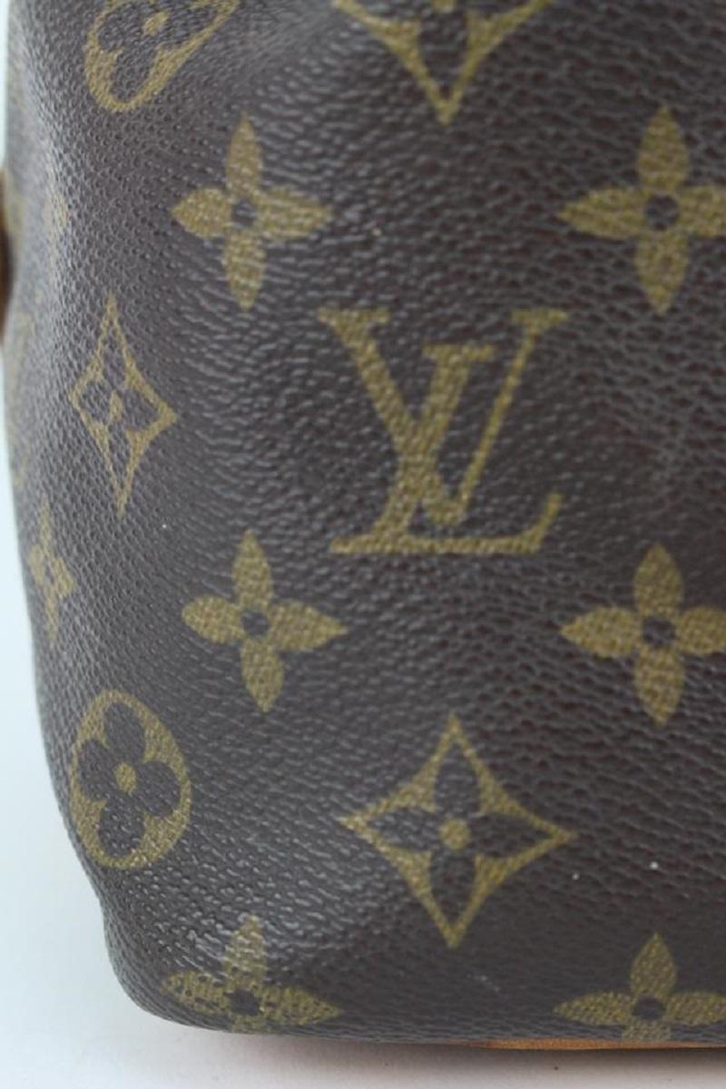 Louis Vuitton Monogram Petit Noe Drawstring Bucket Hobo 11LV106 For Sale 5