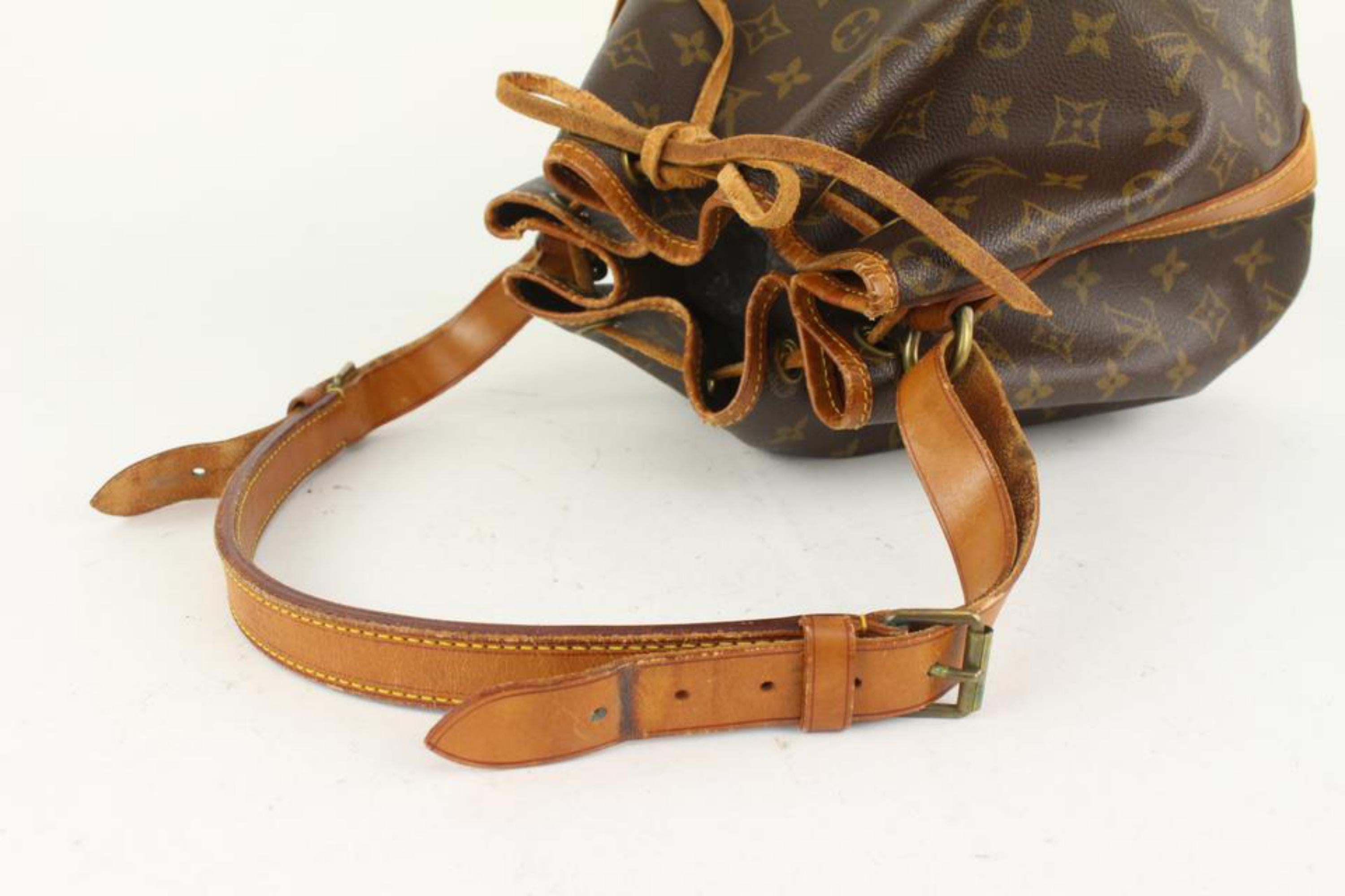 Louis Vuitton Monogram Petit Noe Drawstring Bucket Hobo Bag 1019lv24 In Fair Condition For Sale In Dix hills, NY
