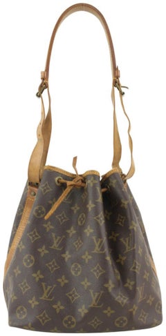 Louis Vuitton Monogram Petit Noe Drawstring Bucket Hobo Bag 8LV1027 For  Sale at 1stDibs