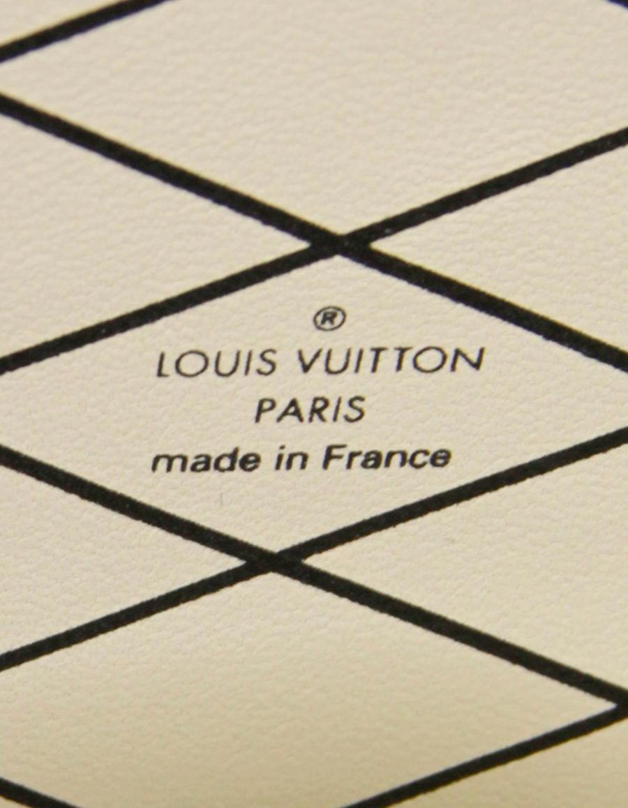 Louis Vuitton Monogram Petite Boite Chapeau Crossbody Bag In Excellent Condition For Sale In New York, NY