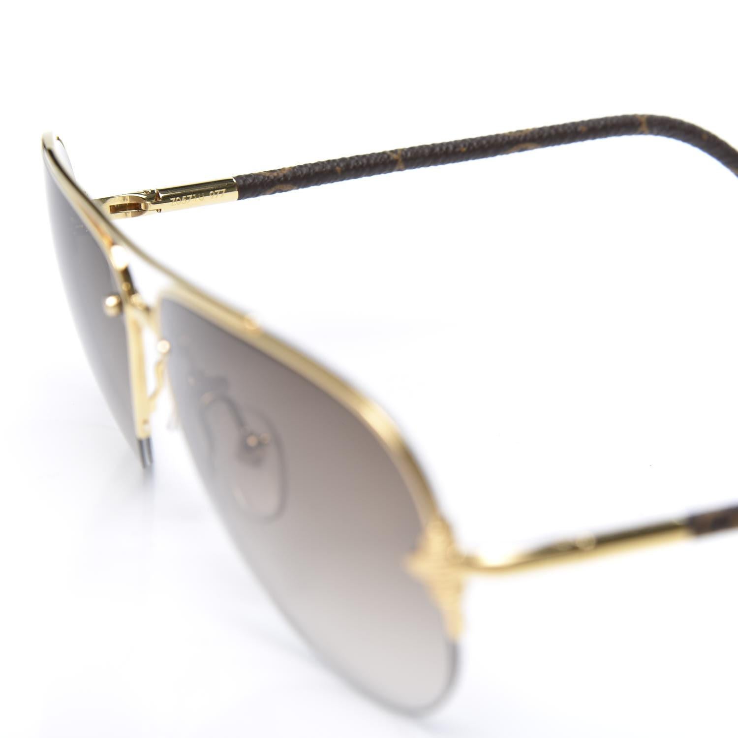 Louis Vuitton Monogram Petite Viola Pilote Aviator Sunglasses Brown In Good Condition For Sale In Montreal, Quebec