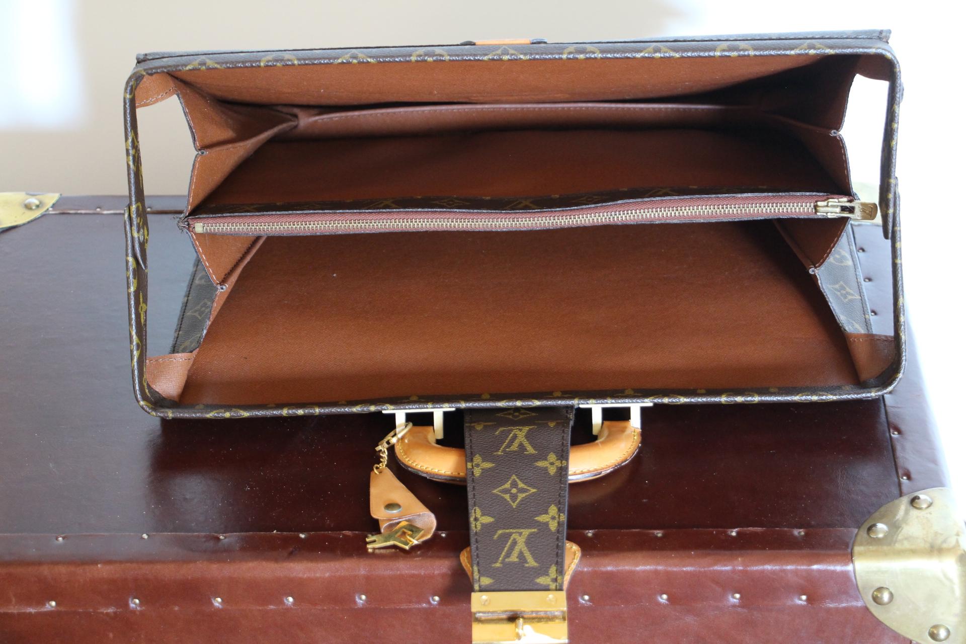 Louis Vuitton Monogram Pilot or Doctor's Briefcase, Louis vuitton Serviette For Sale 6