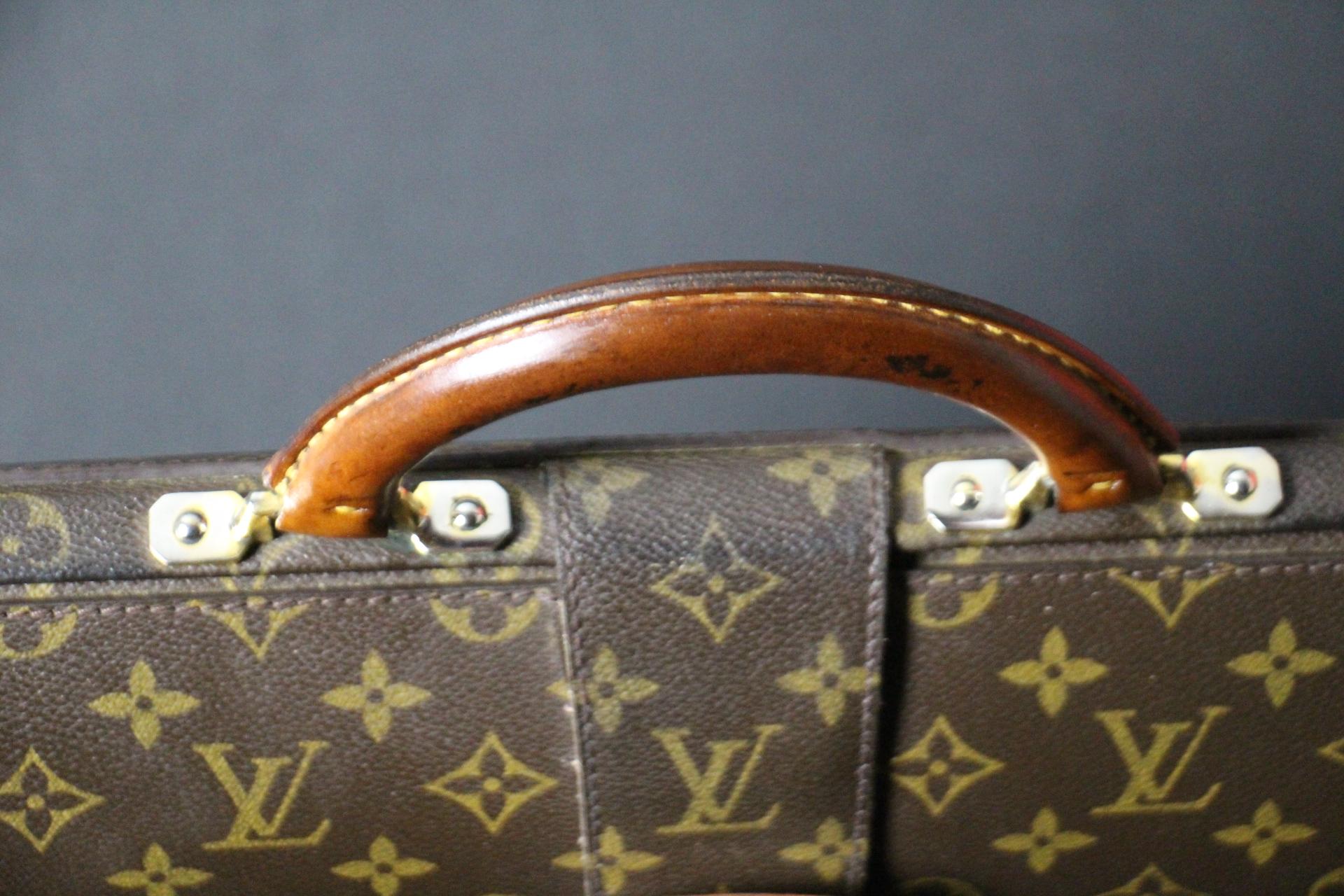 Louis Vuitton Monogram Pilot or Doctor's Briefcase, Louis vuitton Serviette For Sale 8
