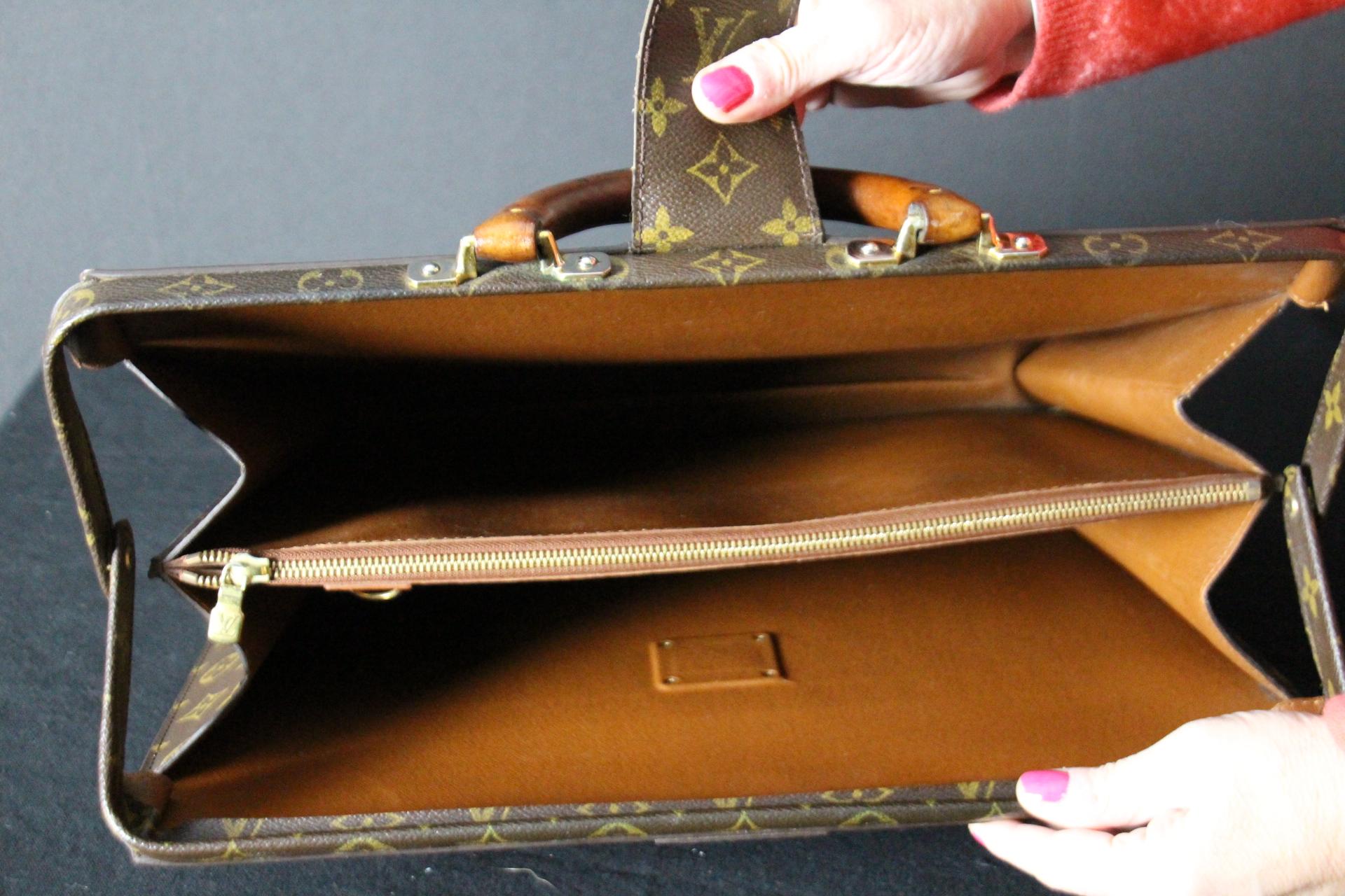 Louis Vuitton Monogram Pilot or Doctor's Briefcase, Louis vuitton Serviette For Sale 9