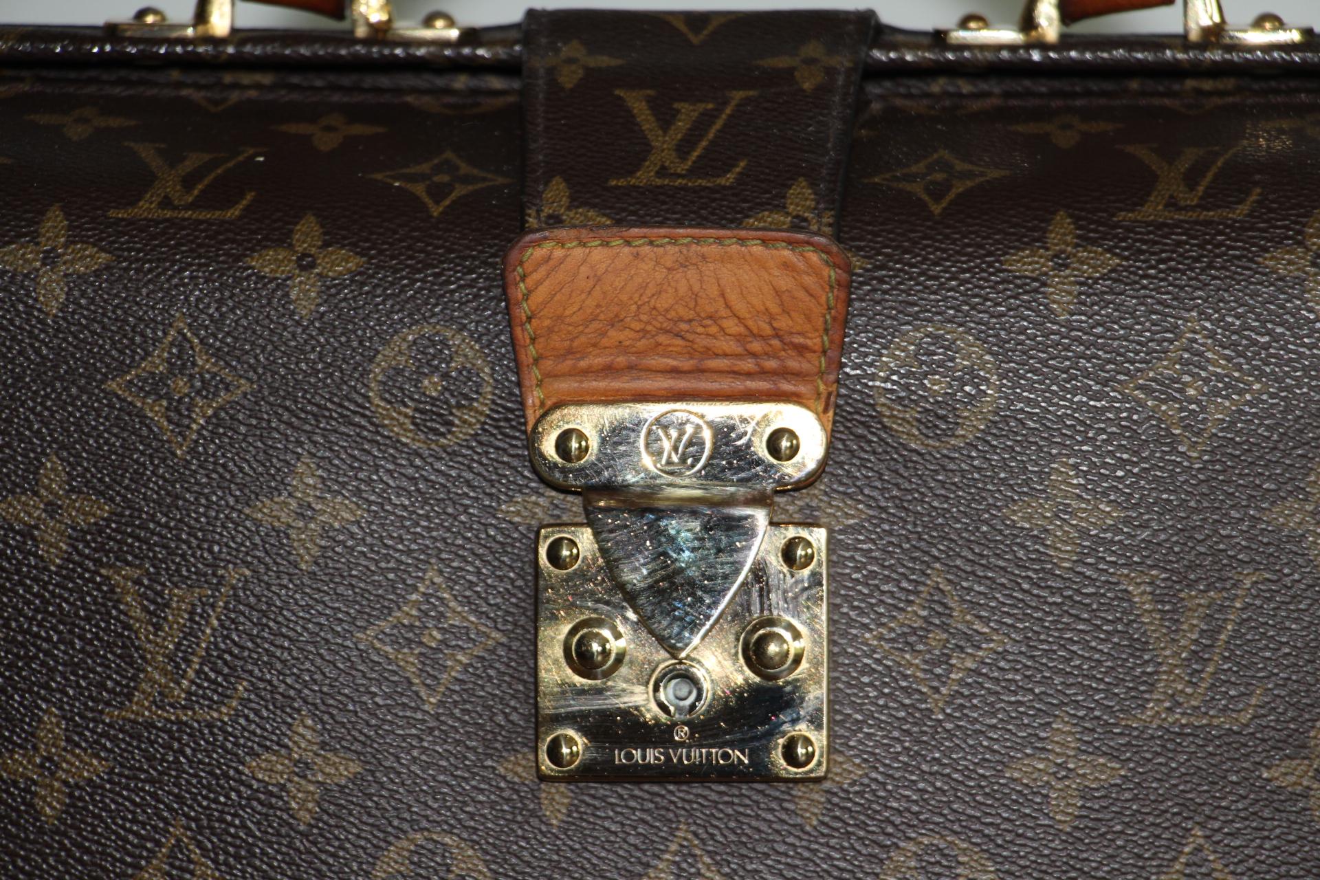Louis Vuitton Monogram Pilot or Doctor's Briefcase, Louis vuitton Serviette For Sale 13