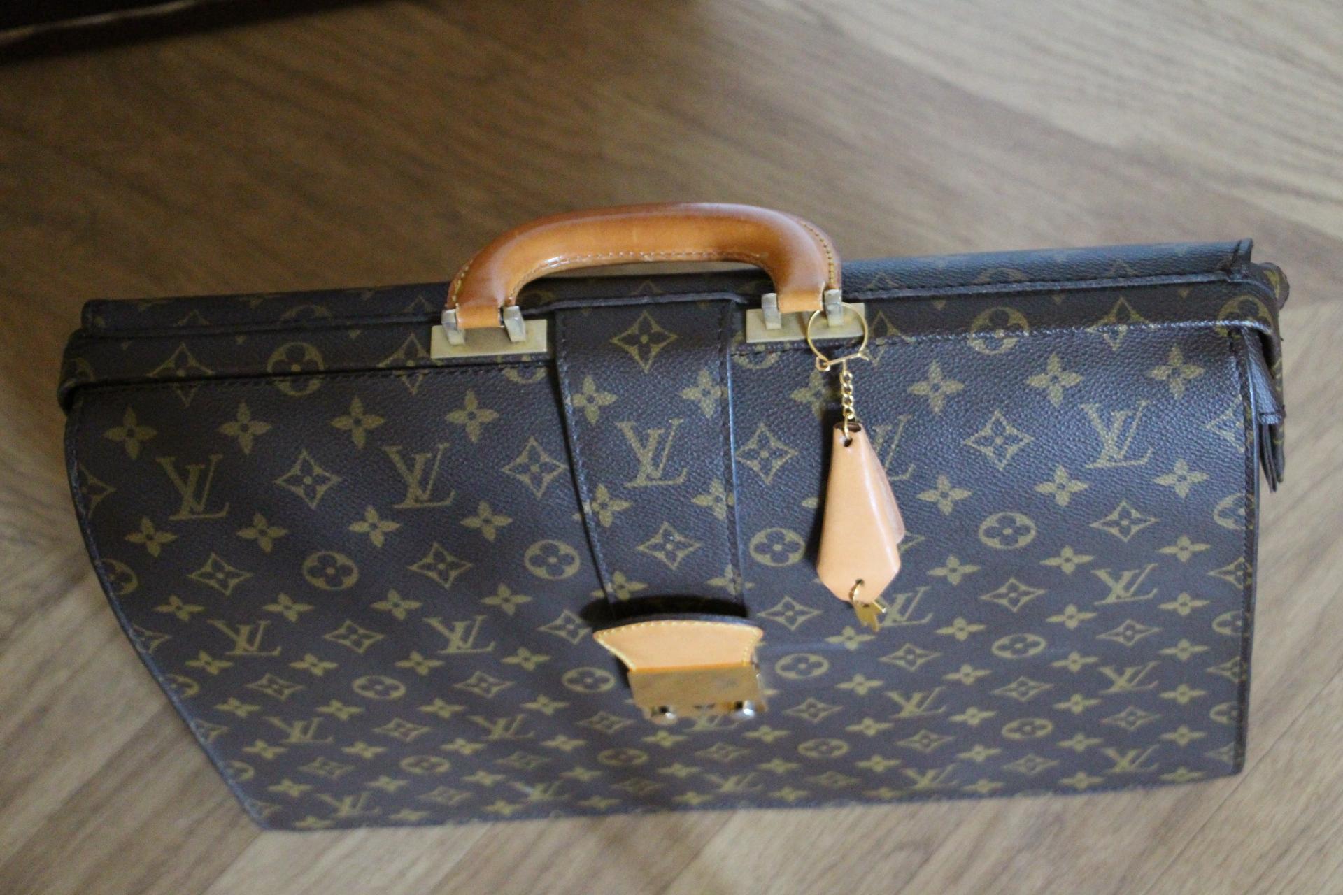 Louis Vuitton Monogram Pilot or Doctor's Briefcase, Louis vuitton Serviette 13