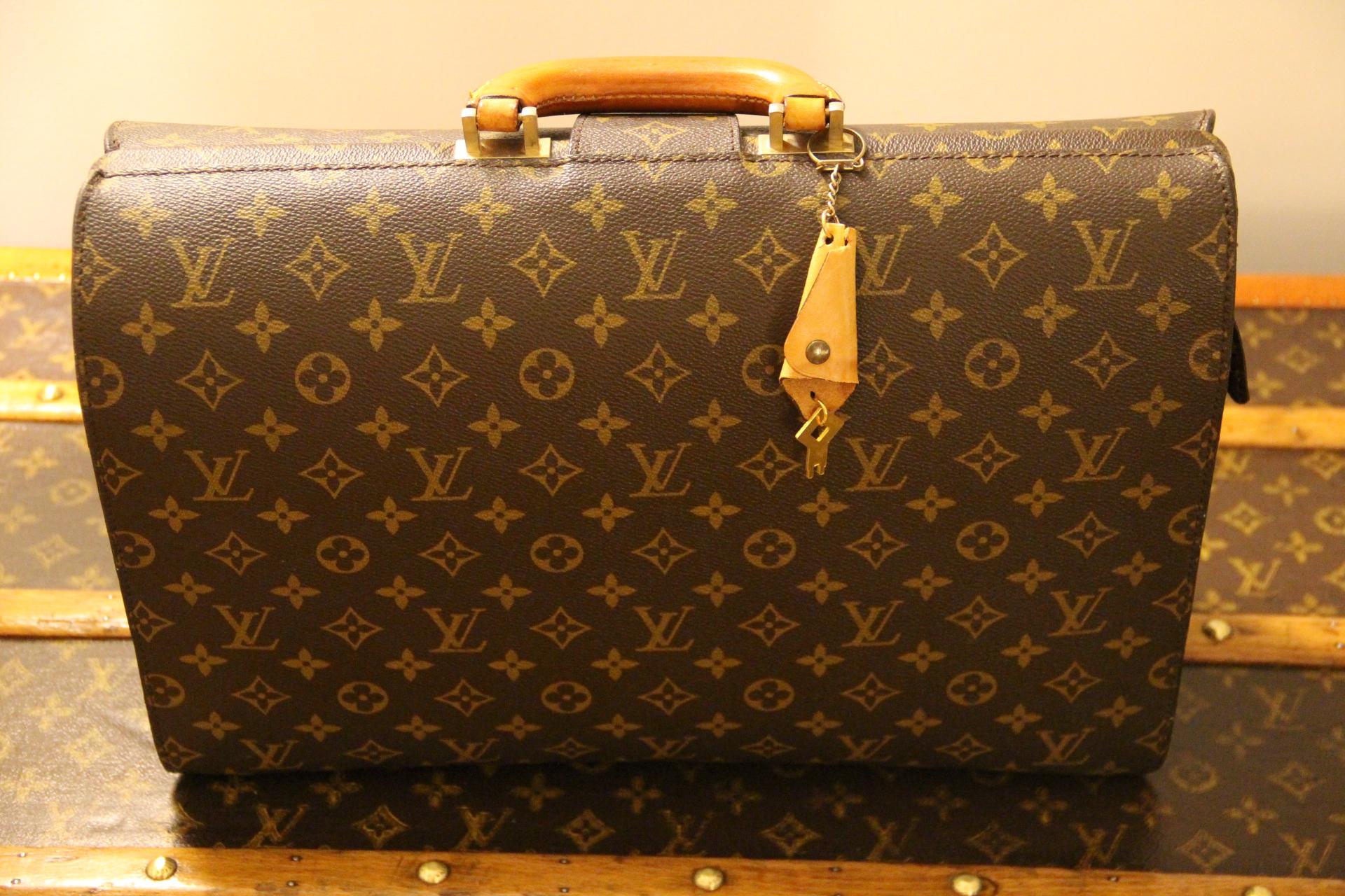 Brown Louis Vuitton Monogram Pilot or Doctor's Briefcase, Louis vuitton Serviette For Sale