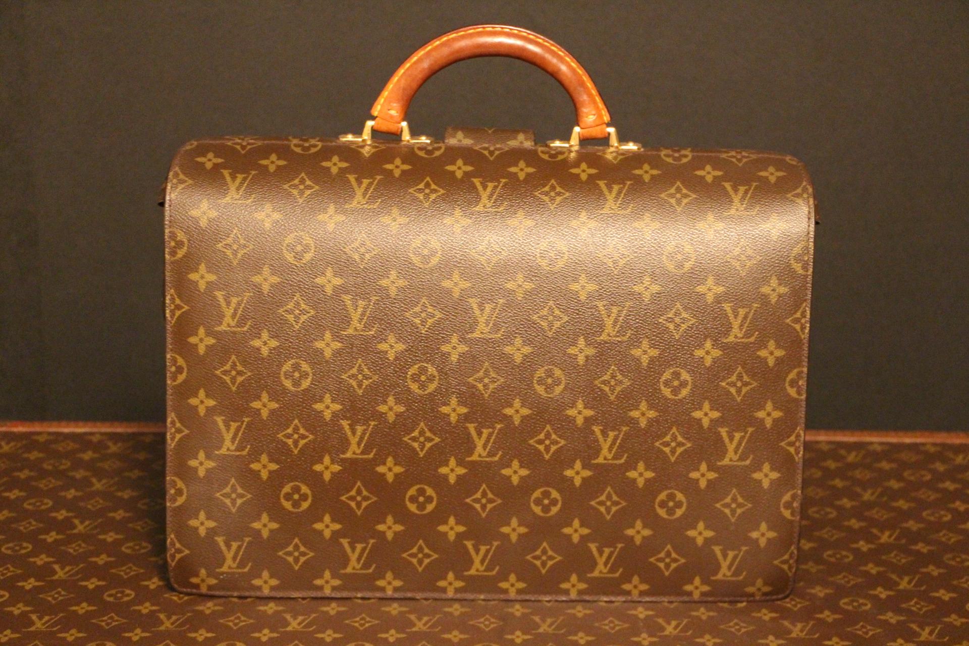 Brown Louis Vuitton Monogram Pilot or Doctor's Briefcase, Louis vuitton Serviette