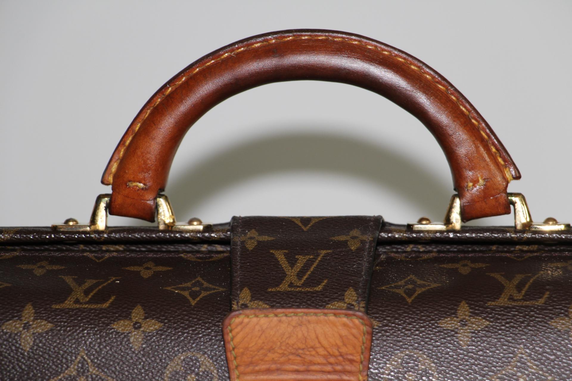 Louis Vuitton Monogram Pilot or Doctor's Briefcase, Louis vuitton Serviette For Sale 4