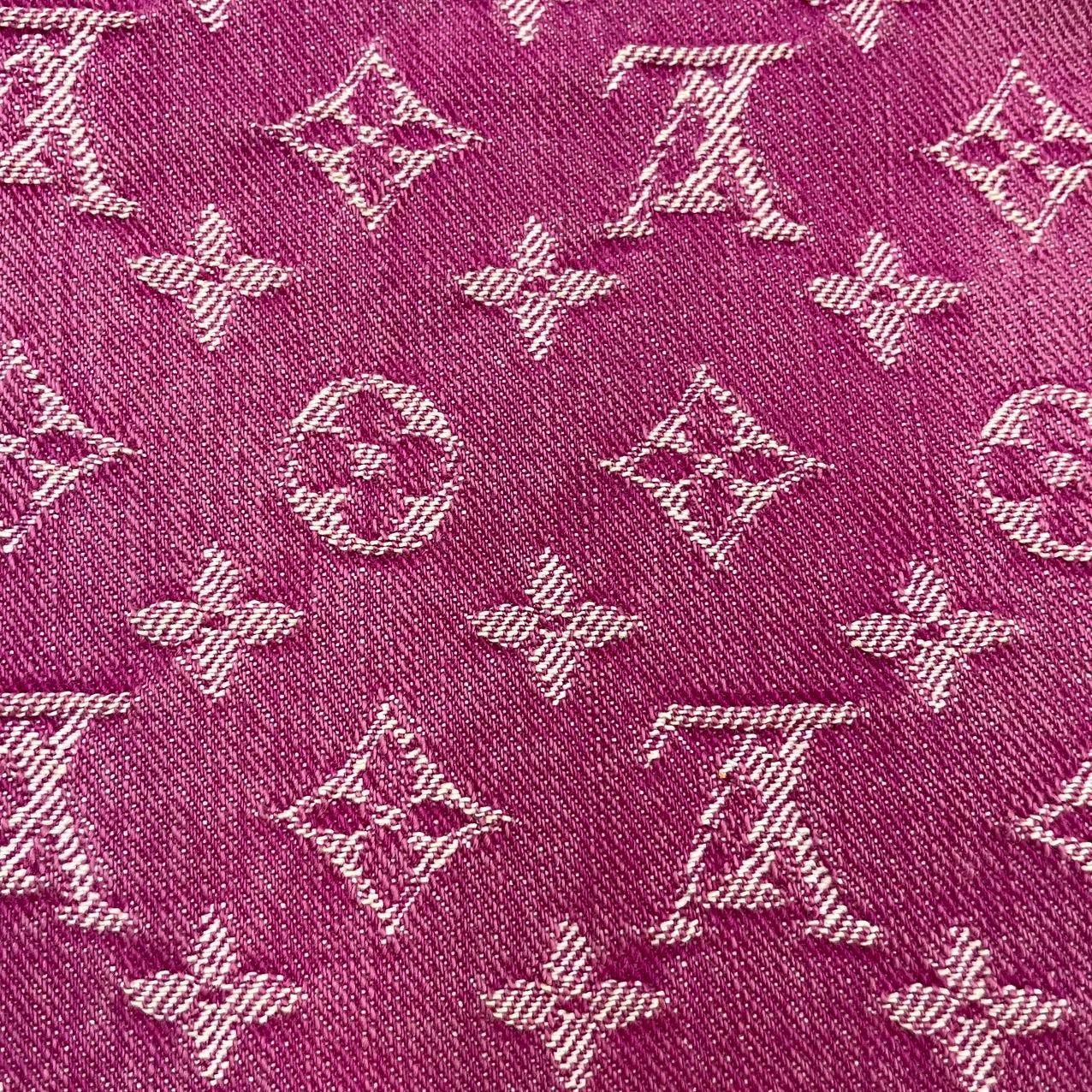 Louis Vuitton Sac à bandoulière Baggy GM grand modèle en denim rose monogrammé en vente 2