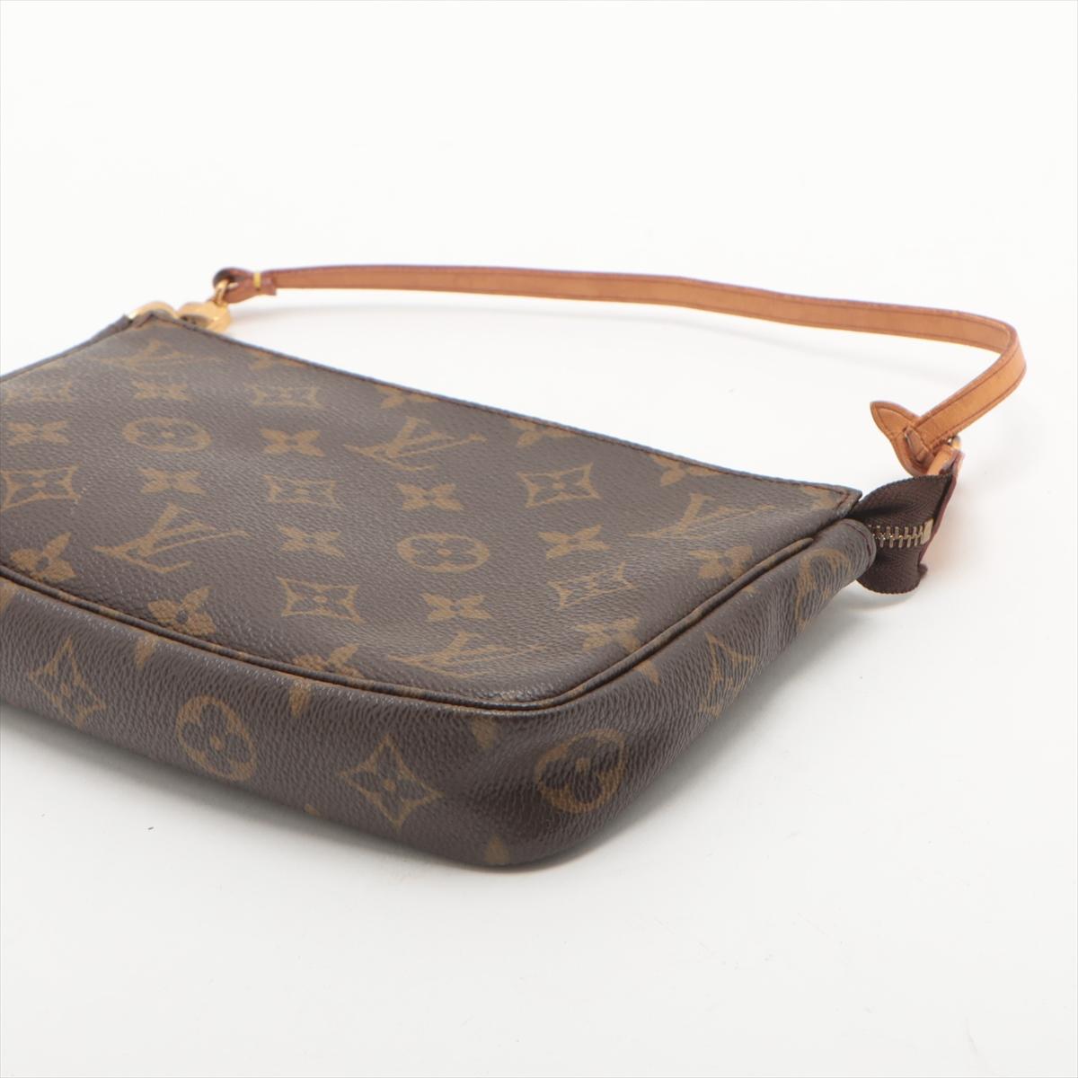 Louis Vuitton Monogram Pochette Accessoires In Good Condition In Humacao, PR