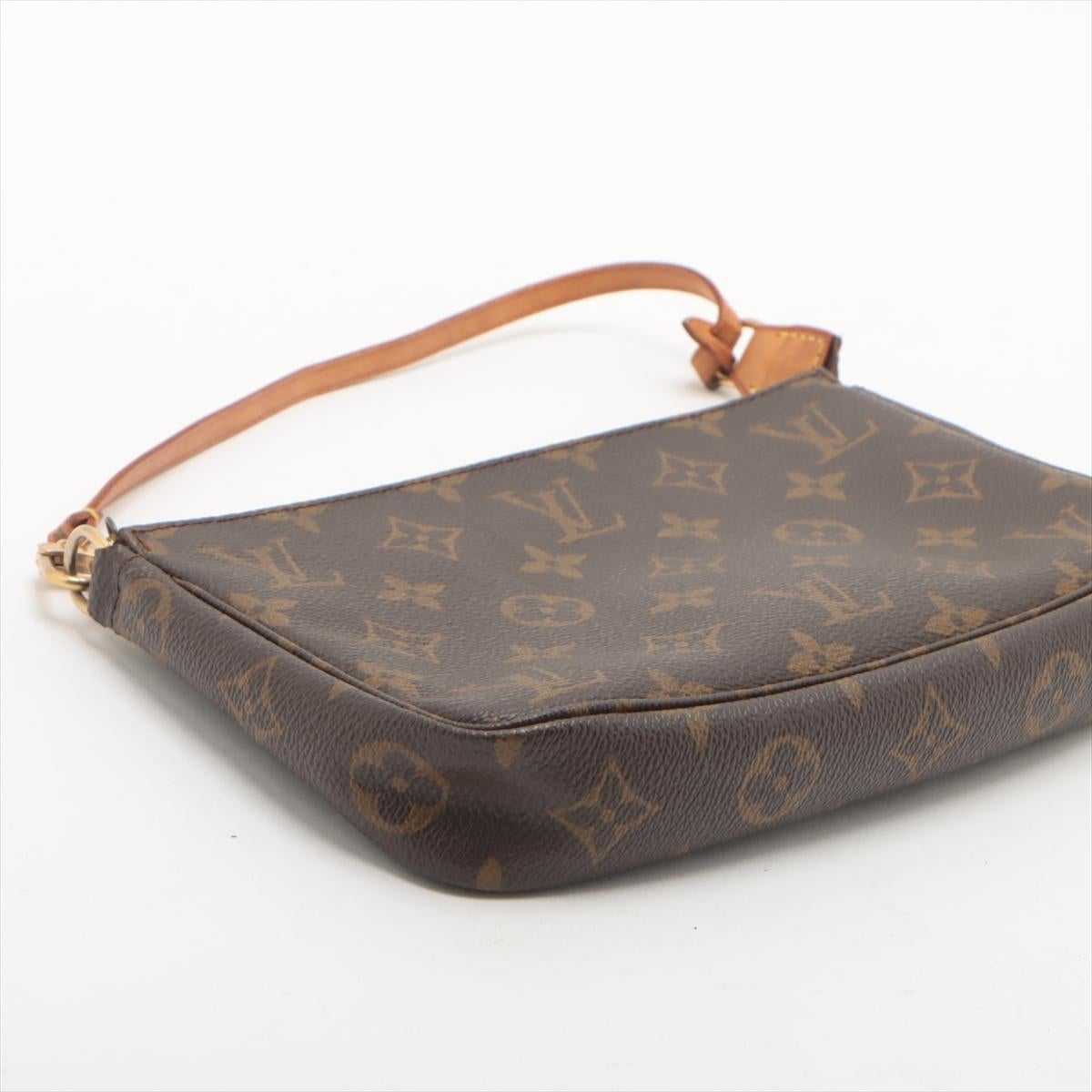 Women's Louis Vuitton Monogram Pochette Accessoires