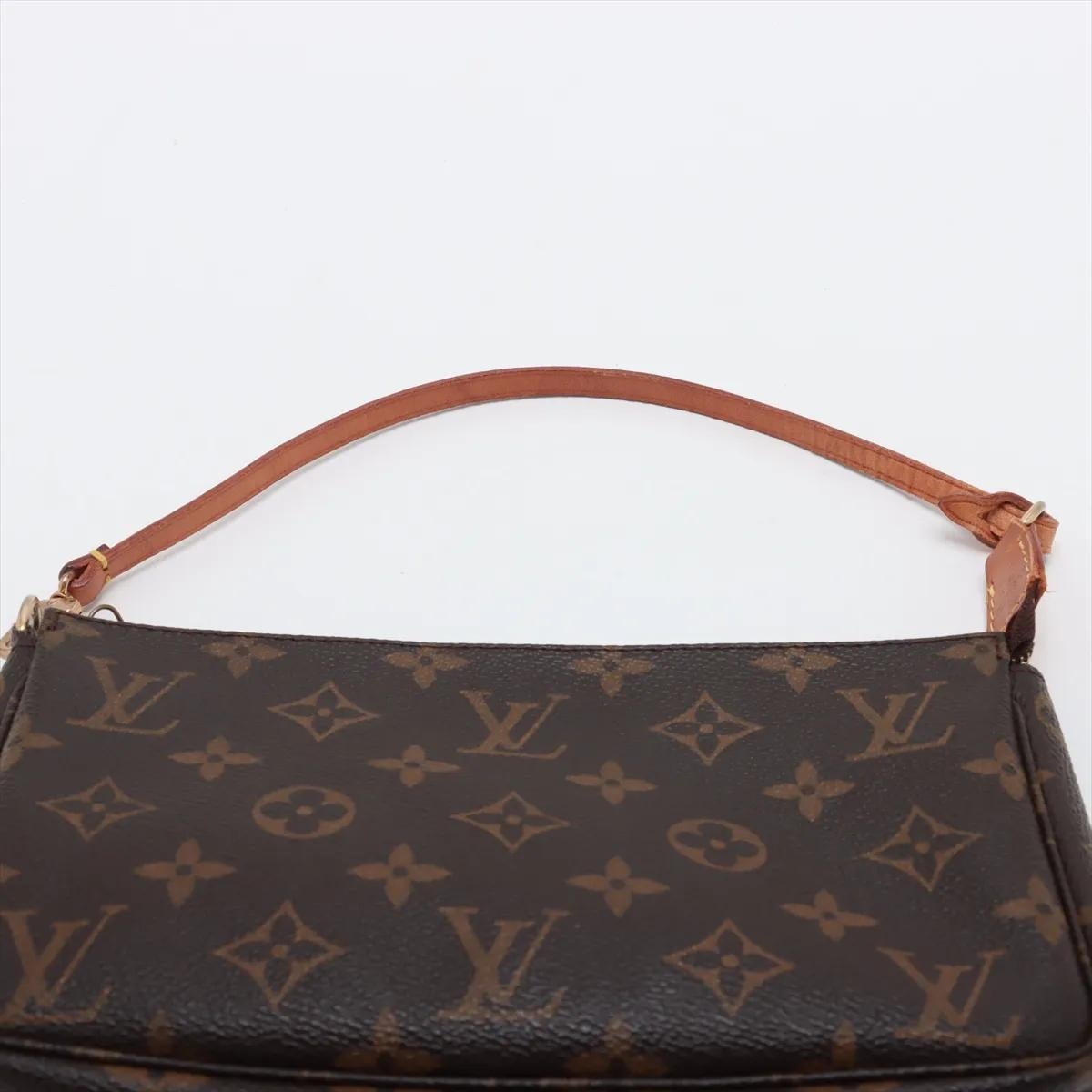 Louis Vuitton Monogram Pochette Accessories im Angebot 2