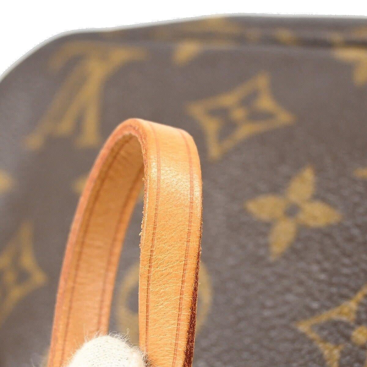 Louis Vuitton Monogram Pochette Accessories Shoulder Bag For Sale 5