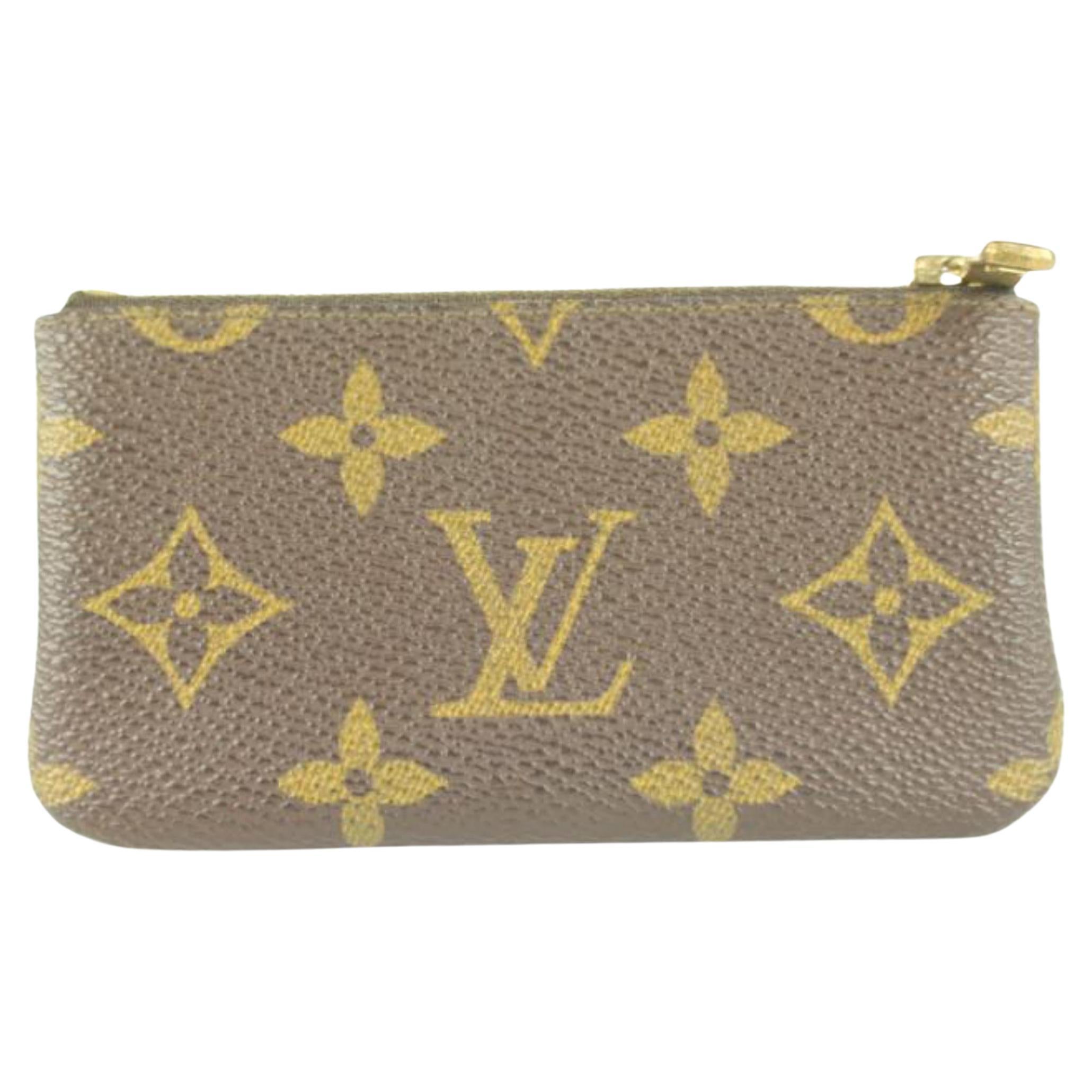 Pochette Cles - 55 For Sale on 1stDibs