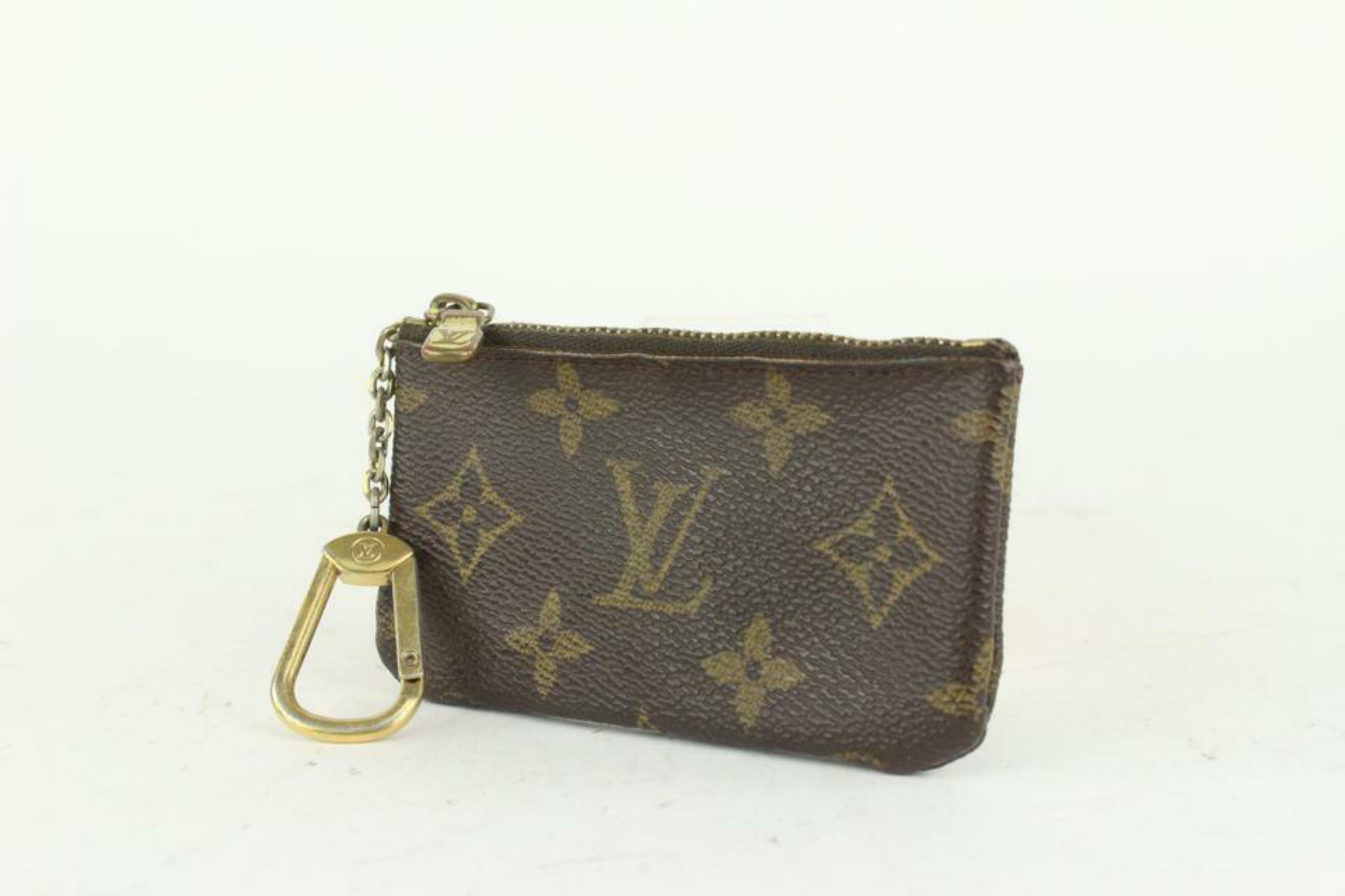 Louis Vuitton Monogram Pochette Cles Key Pouch 3LV123a In Fair Condition In Dix hills, NY