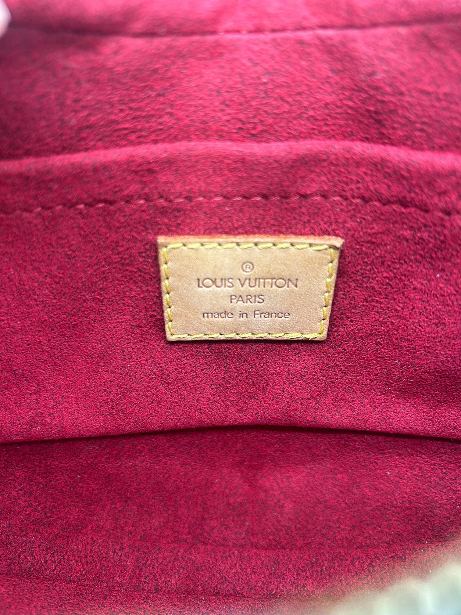 Louis Vuitton Monogram Pochette Croissant For Sale 4
