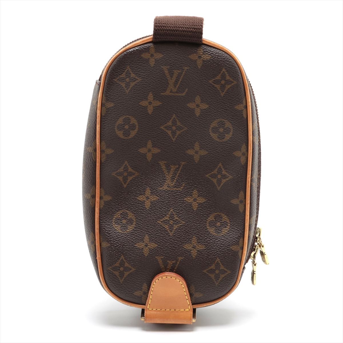 Louis Vuitton Monogram Pochette Gange In Good Condition For Sale In Indianapolis, IN