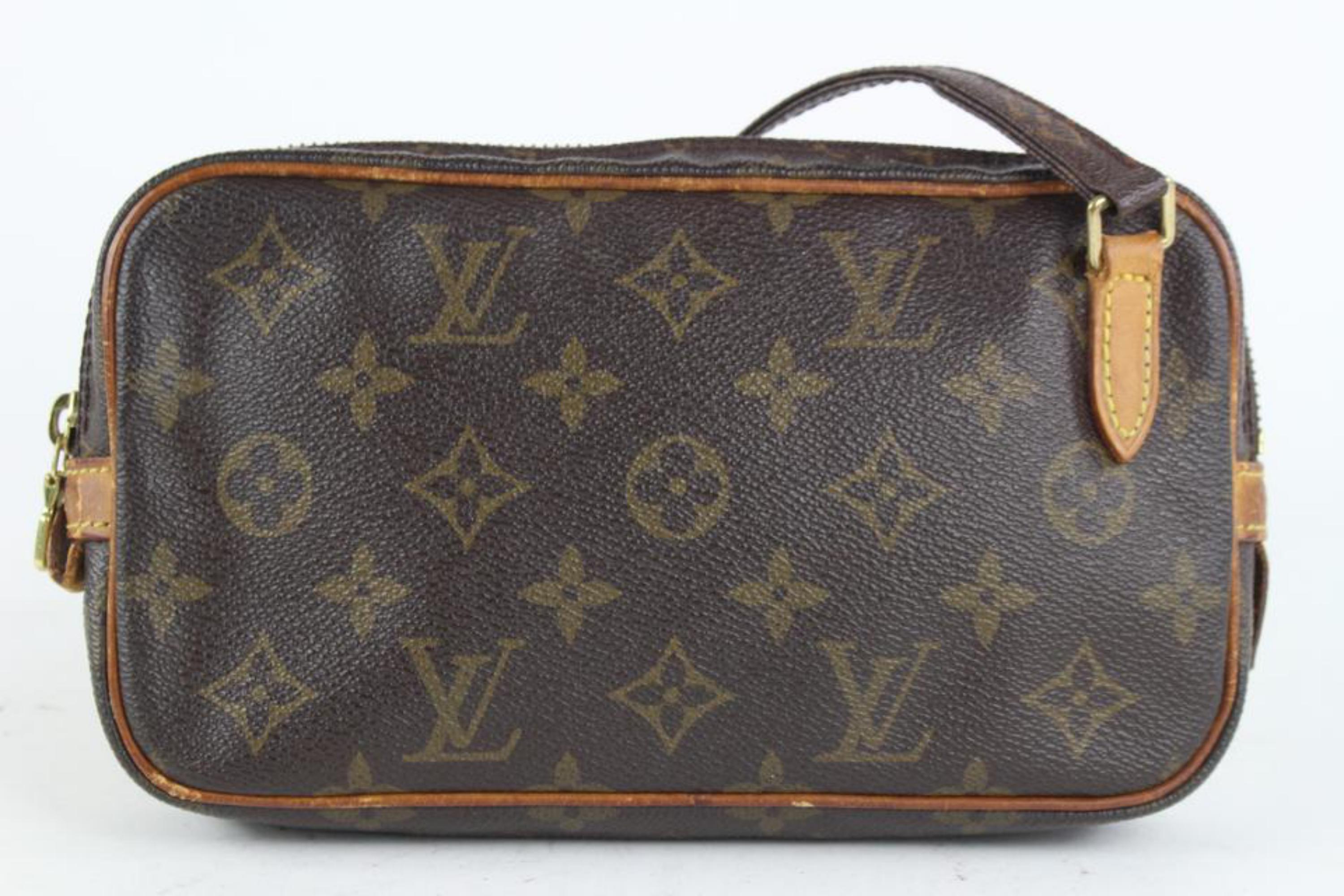 Louis Vuitton Monogram Pochette Marly Bandouliere 8LV1018 In Fair Condition For Sale In Dix hills, NY