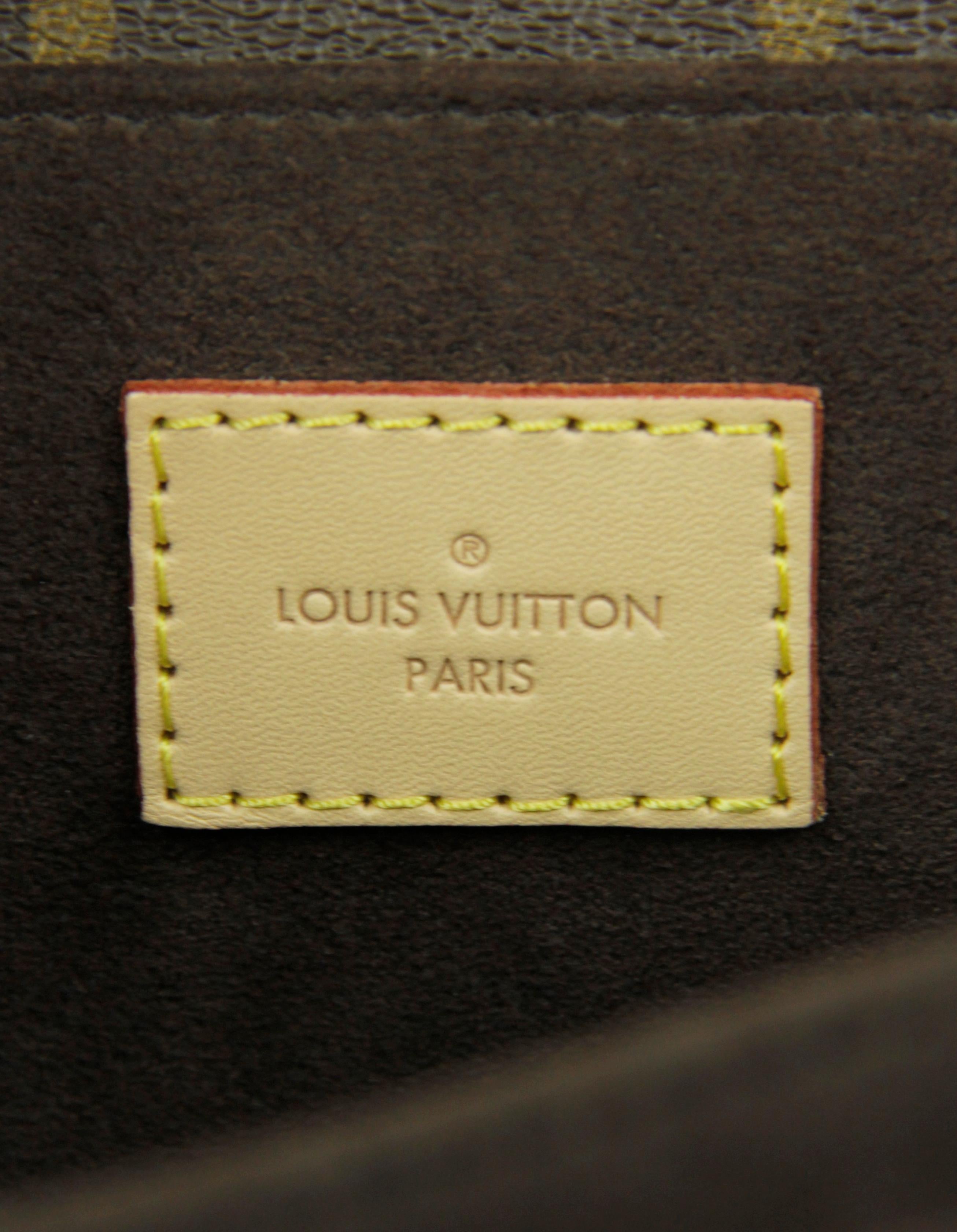 Louis Vuitton Monogram Pochette Metis Messenger Bag For Sale 3