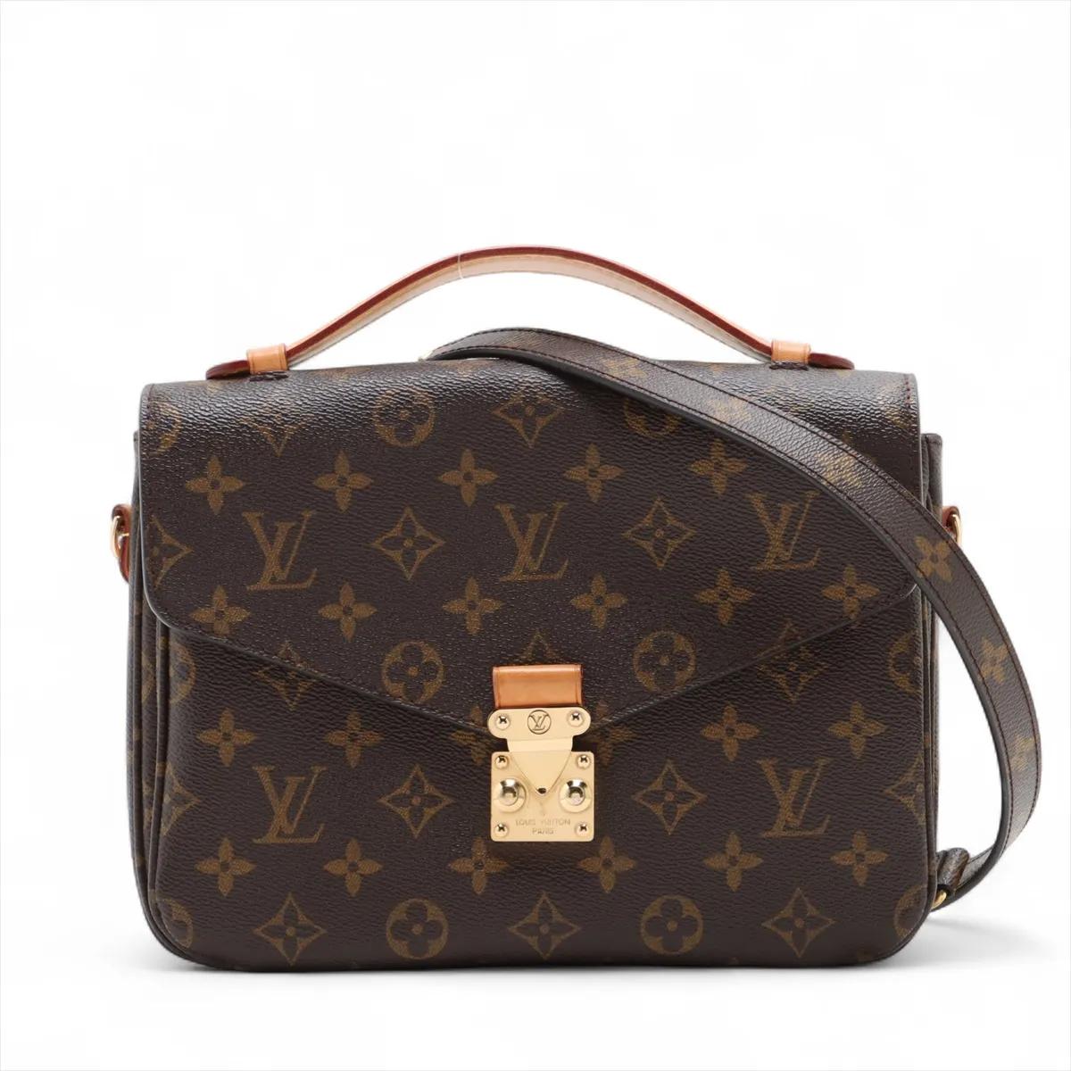 The Louis Vuitton Monogram Pochette Métis MM is a timeless and elegant bag that blends classic style with everyday functionality. Crafted from the iconic Monogram canvas with refined leather accents, it features a structured silhouette and the