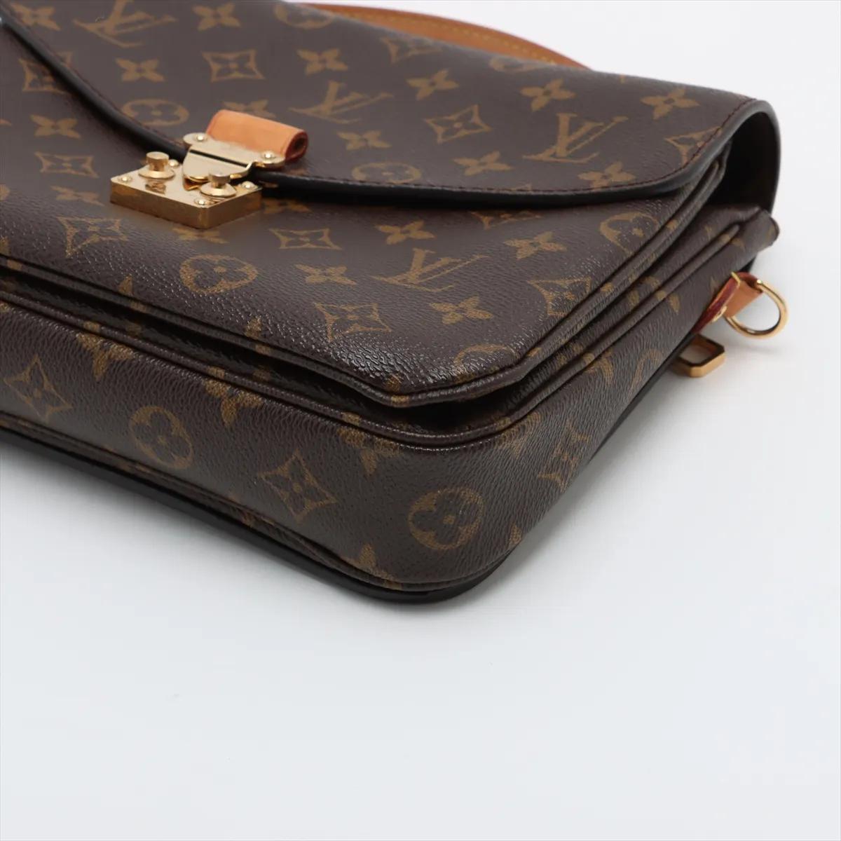 Louis Vuitton Monogram Pochette Métis MM In condizioni buone in vendita a Indianapolis, IN