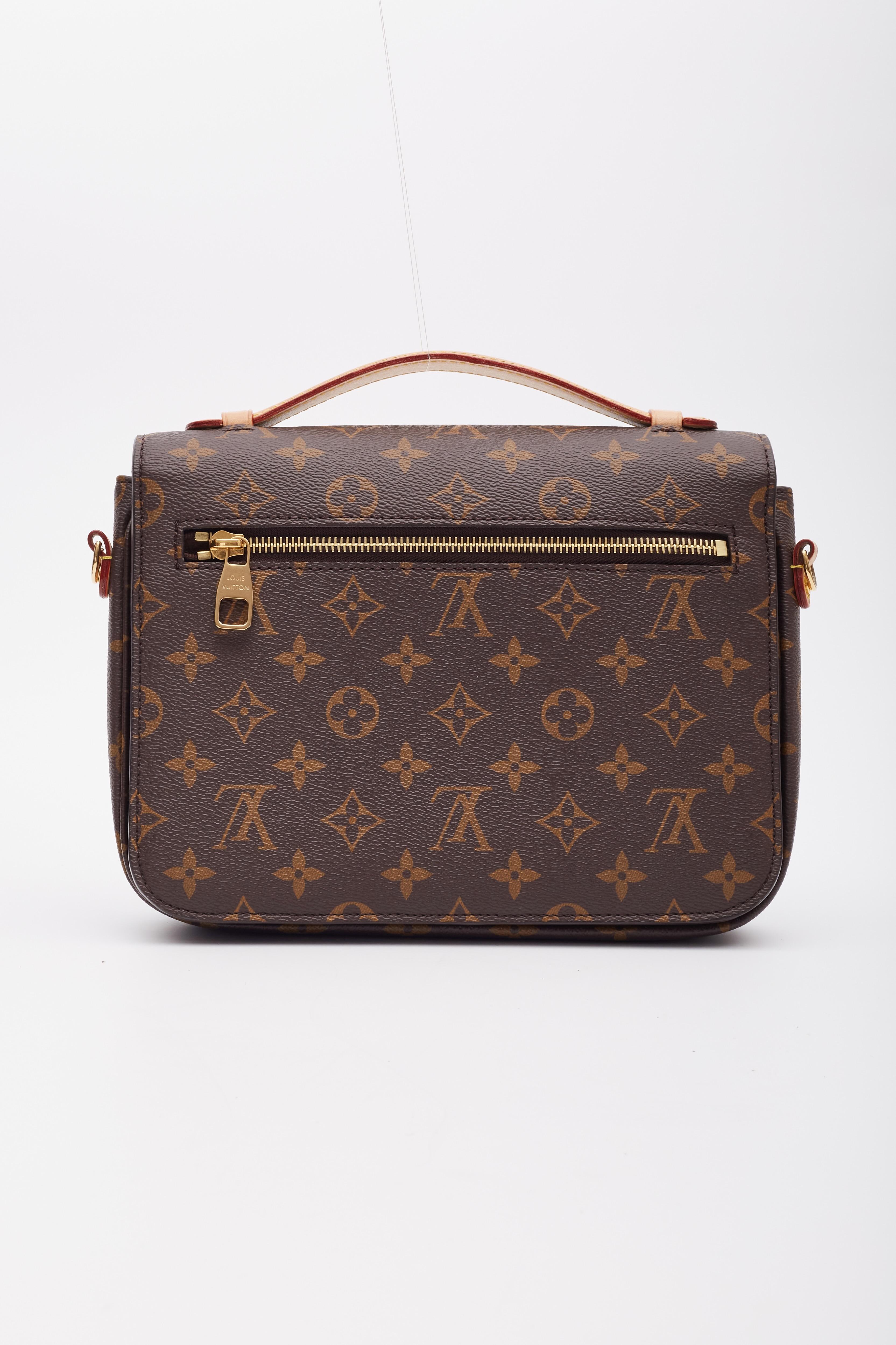 Women's Louis Vuitton Monogram Pochette Metis Shoulder Bag 2022 For Sale