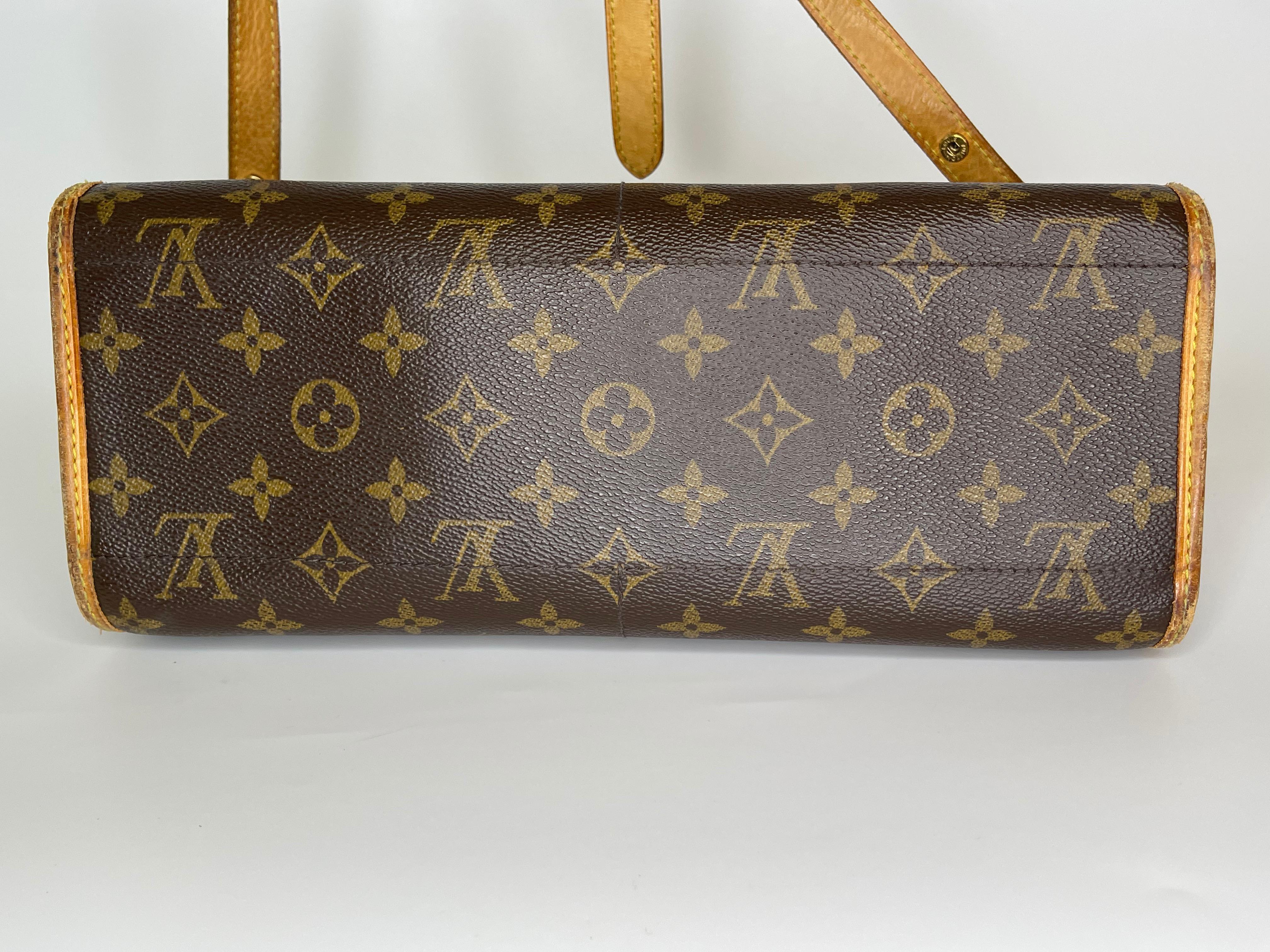 Louis Vuitton - Sac à bandoulière Popincourt avec monogramme en vente 2