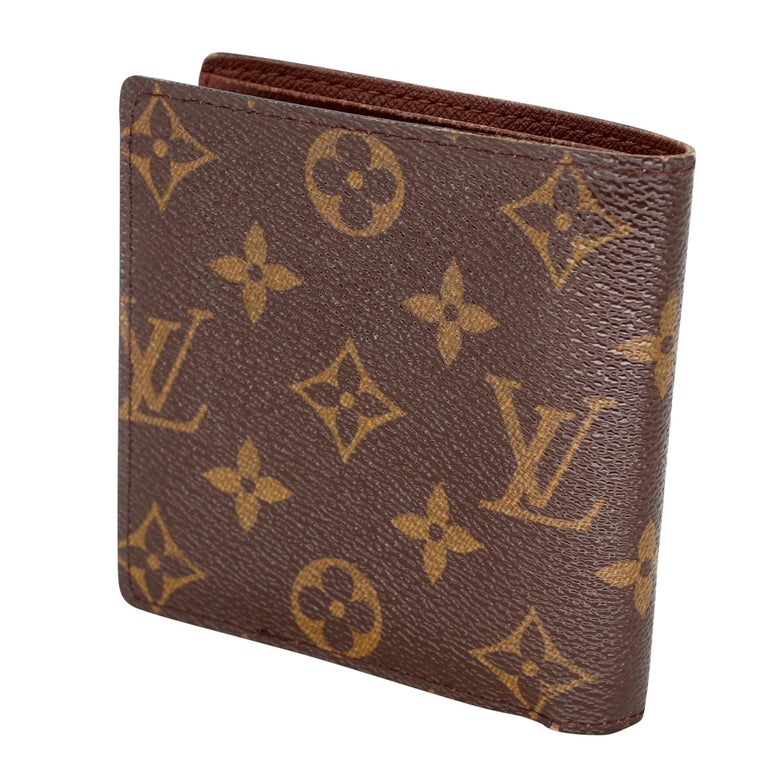 Louis Vuitton Monogram Portefeiulle Marco Bifold LV-W1004P-A004 For Sale at  1stDibs