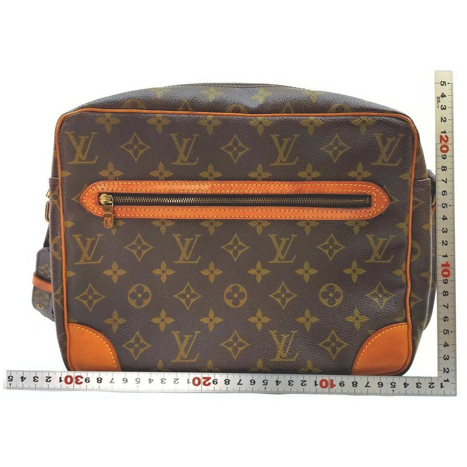 Louis Vuitton Monogram Potomac Messenger Camera Bag 855498 In Good Condition For Sale In Dix hills, NY