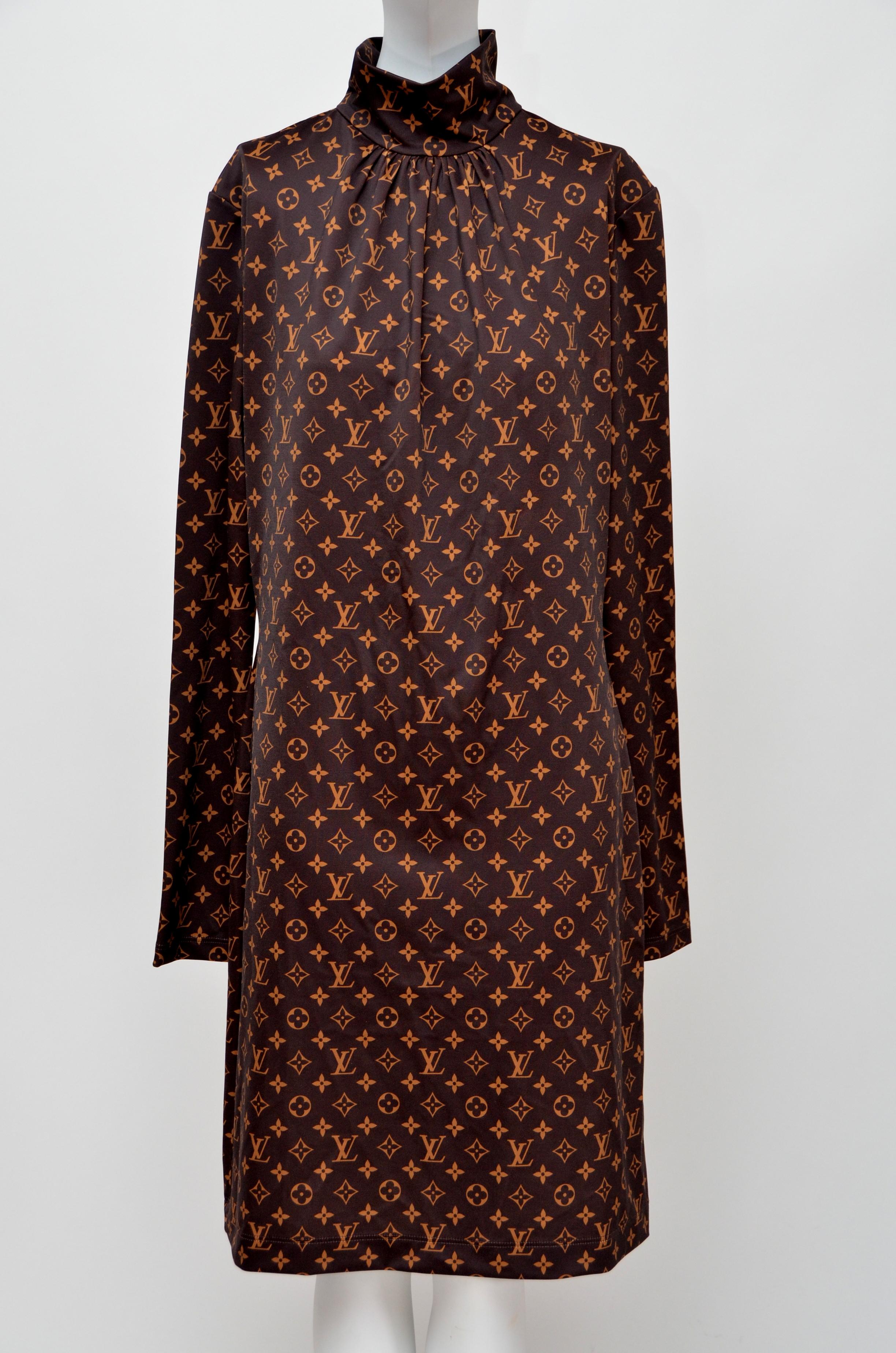 The House’s iconic Monogram motif makes a signature statement as an allover print on this sleek long-sleeved dress. The feminine look is heightened with a form-fitting silhouette and elegant gathering below the turtleneck. An exposed zipper on the