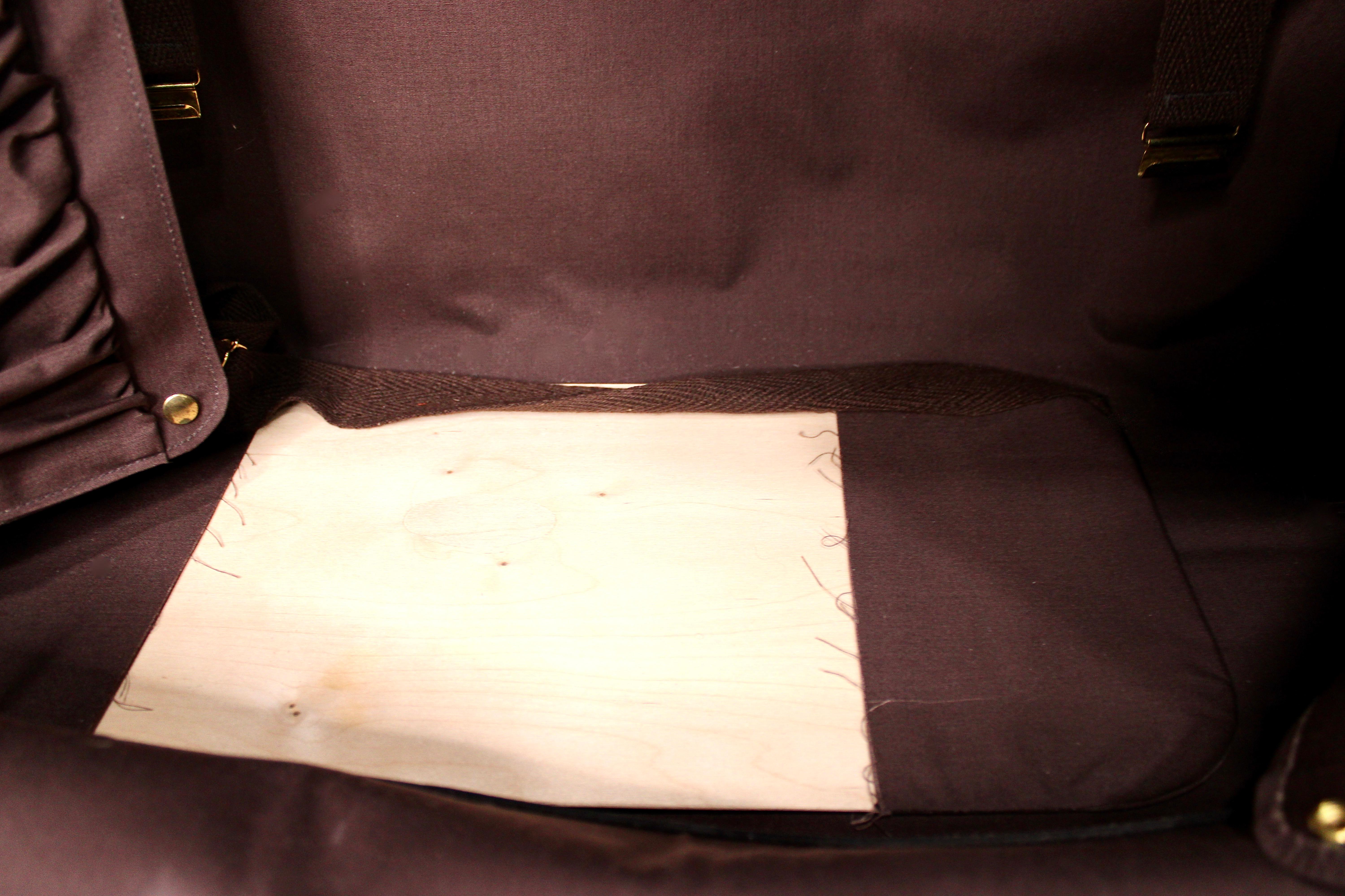 Louis Vuitton Monogram Pullman Softside Koffer circa 1970er Jahre im Angebot 10