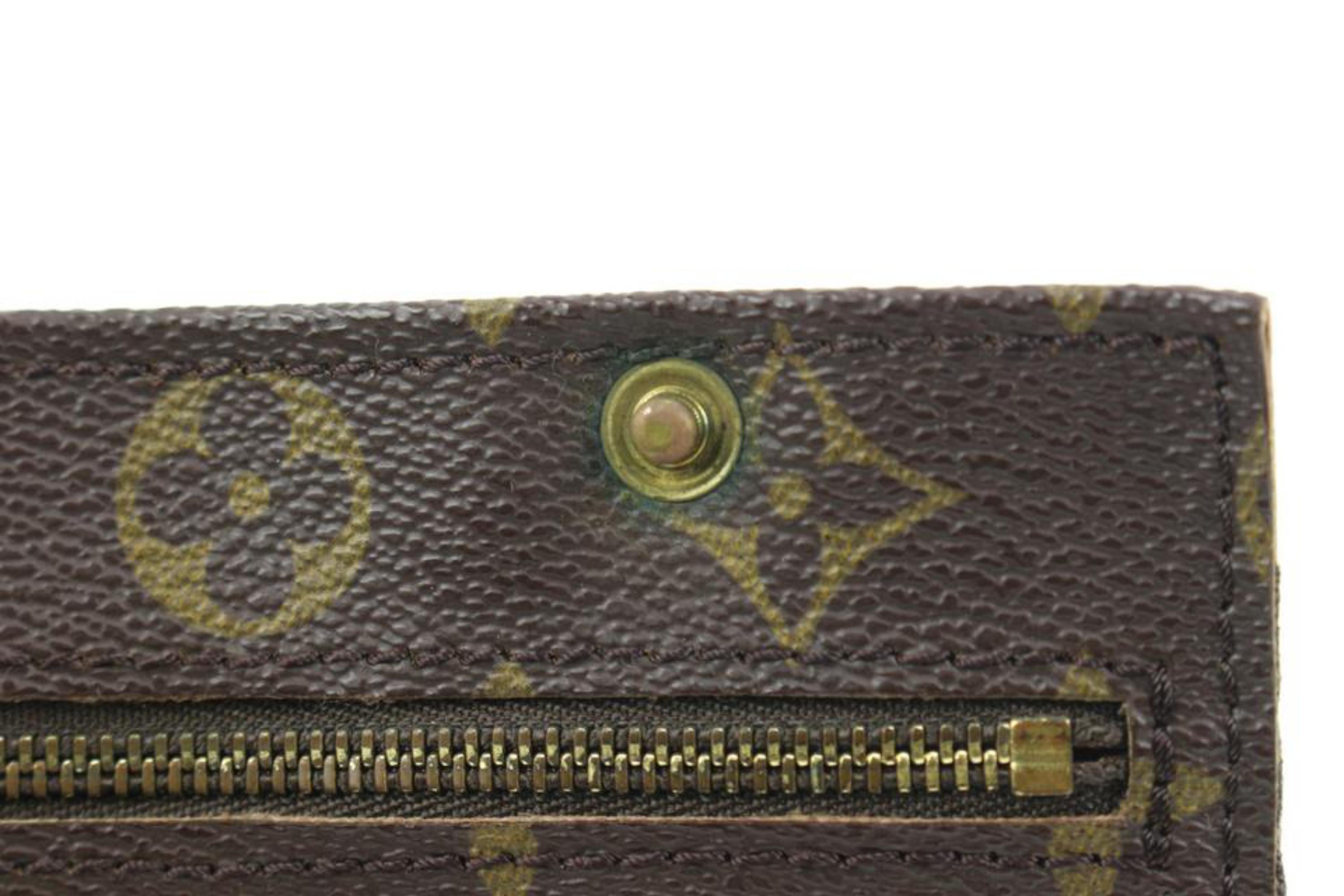 Louis Vuitton - Pochette plate à insert Randonnee avec monogramme, 20lv131s en vente 1