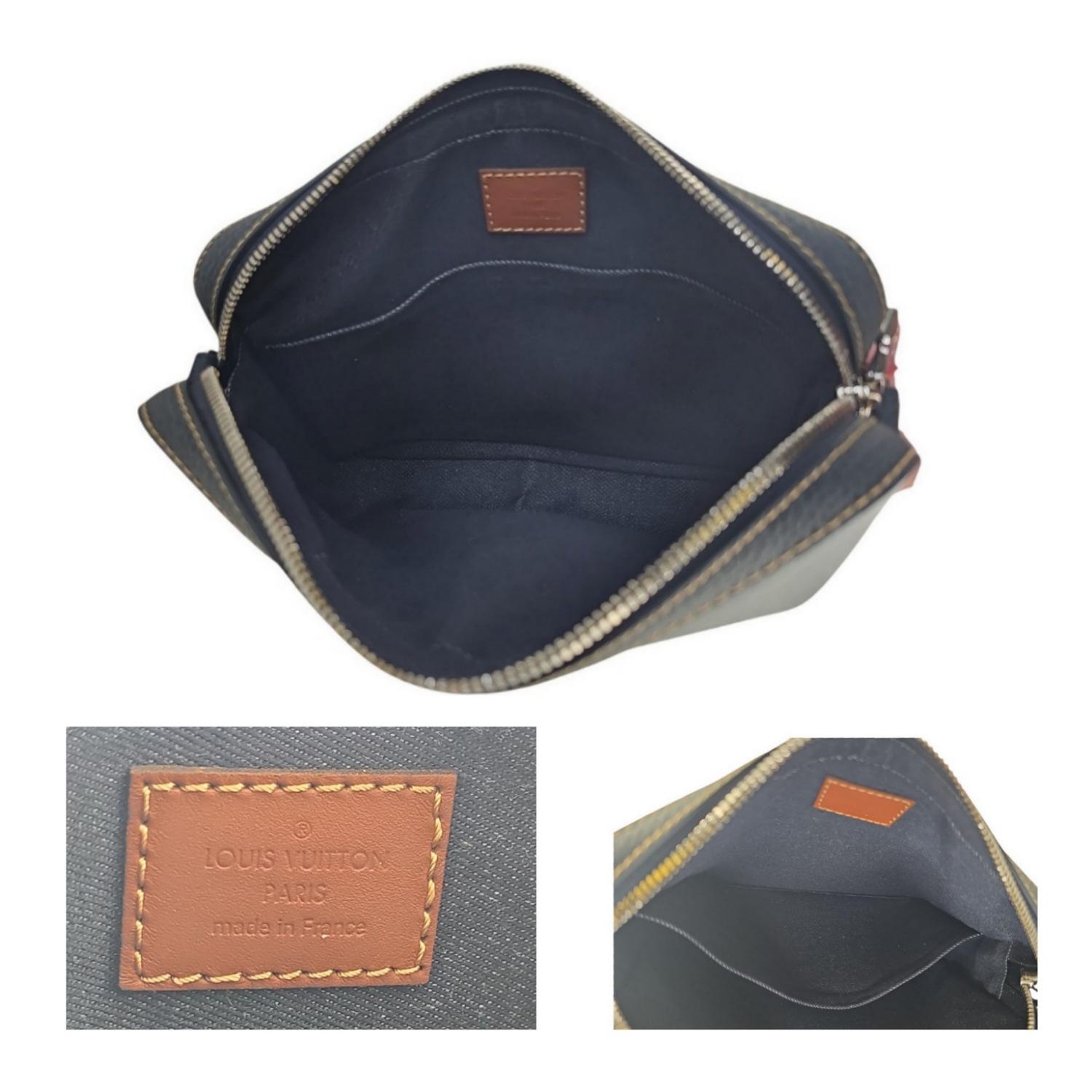 Women's or Men's Louis Vuitton Monogram Record Trio Messenger Bag Dark Green For Sale