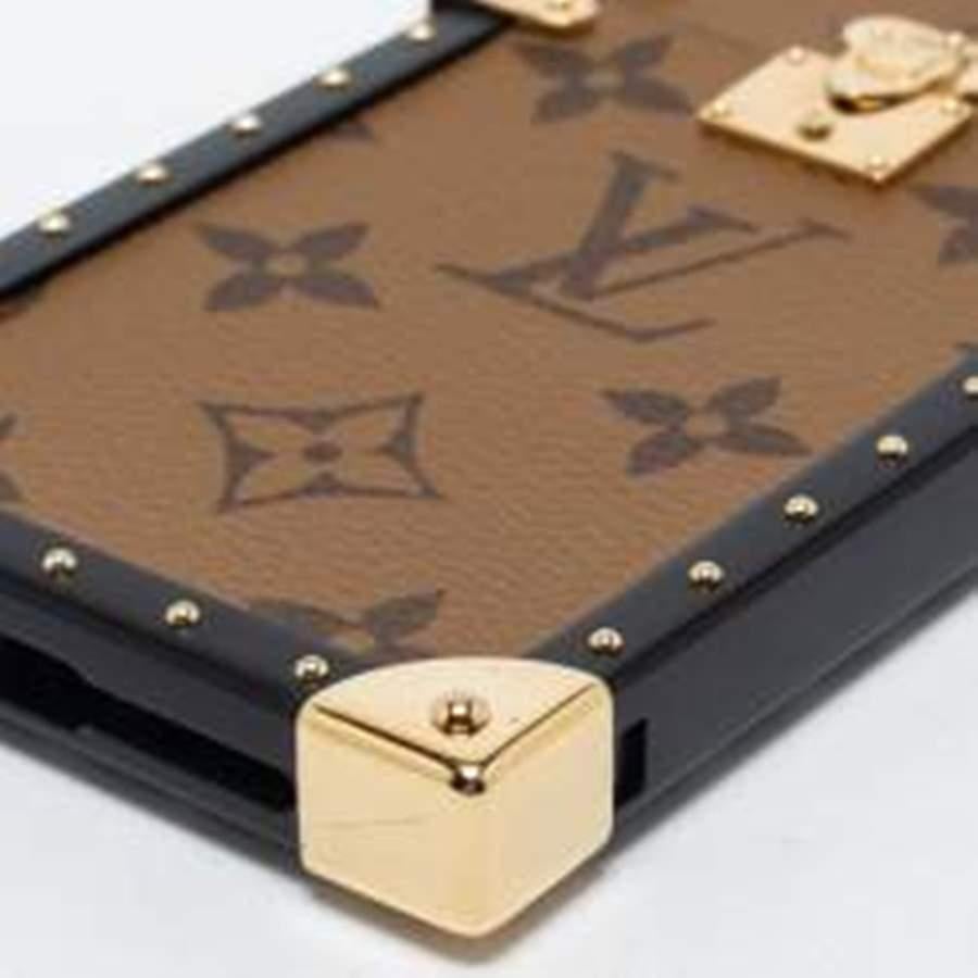 Louis Vuitton - Coffret à œil en toile Monogram inversé pour iPhone 7 en vente 1