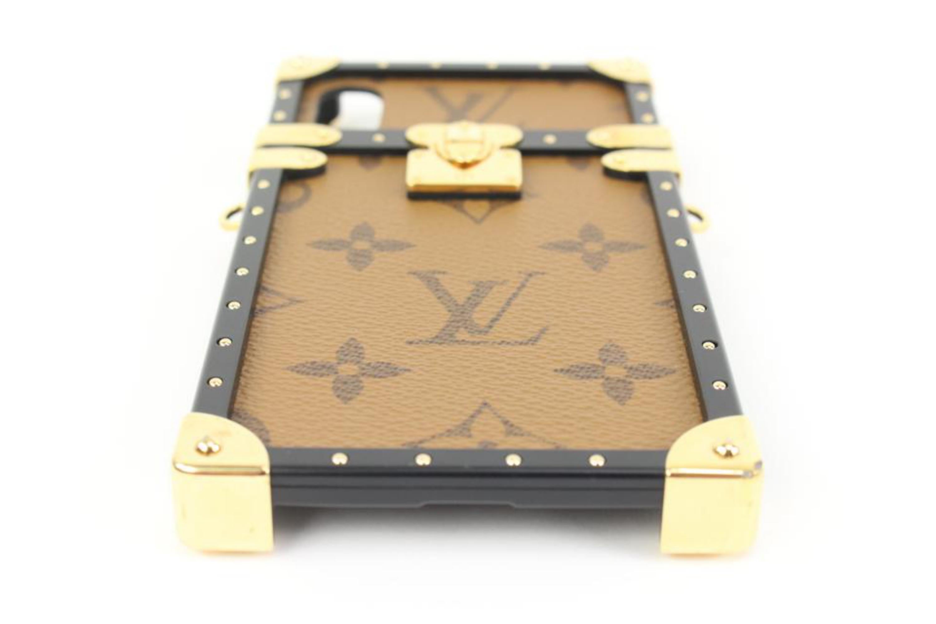 Louis Vuitton Monogram Reverse Eye Trunk iPhone X or XS Phone Case Strap 54lk322 In Good Condition For Sale In Dix hills, NY