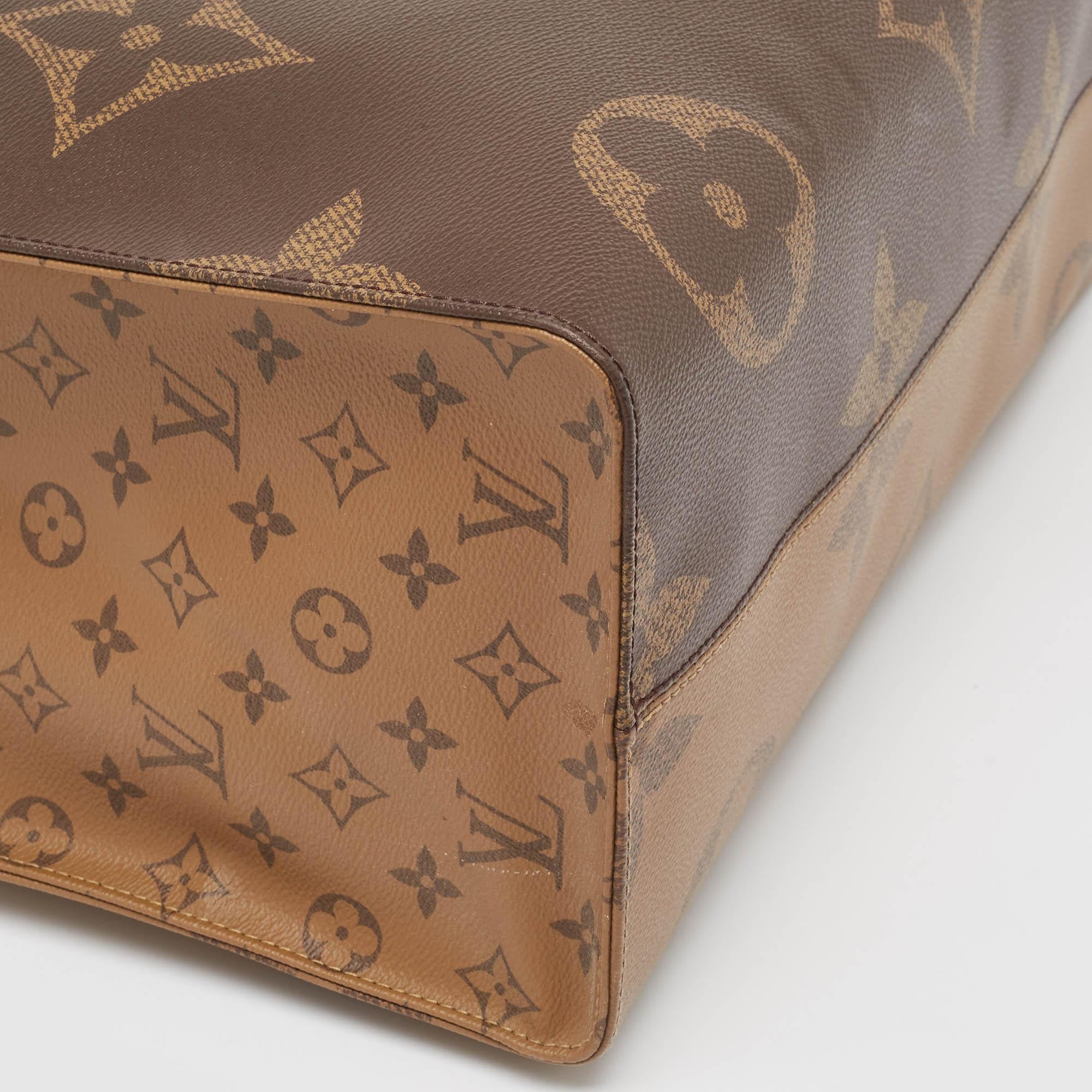 Louis Vuitton Monogram Reverse Giant Canvas OnTheGo GM Bag For Sale 6