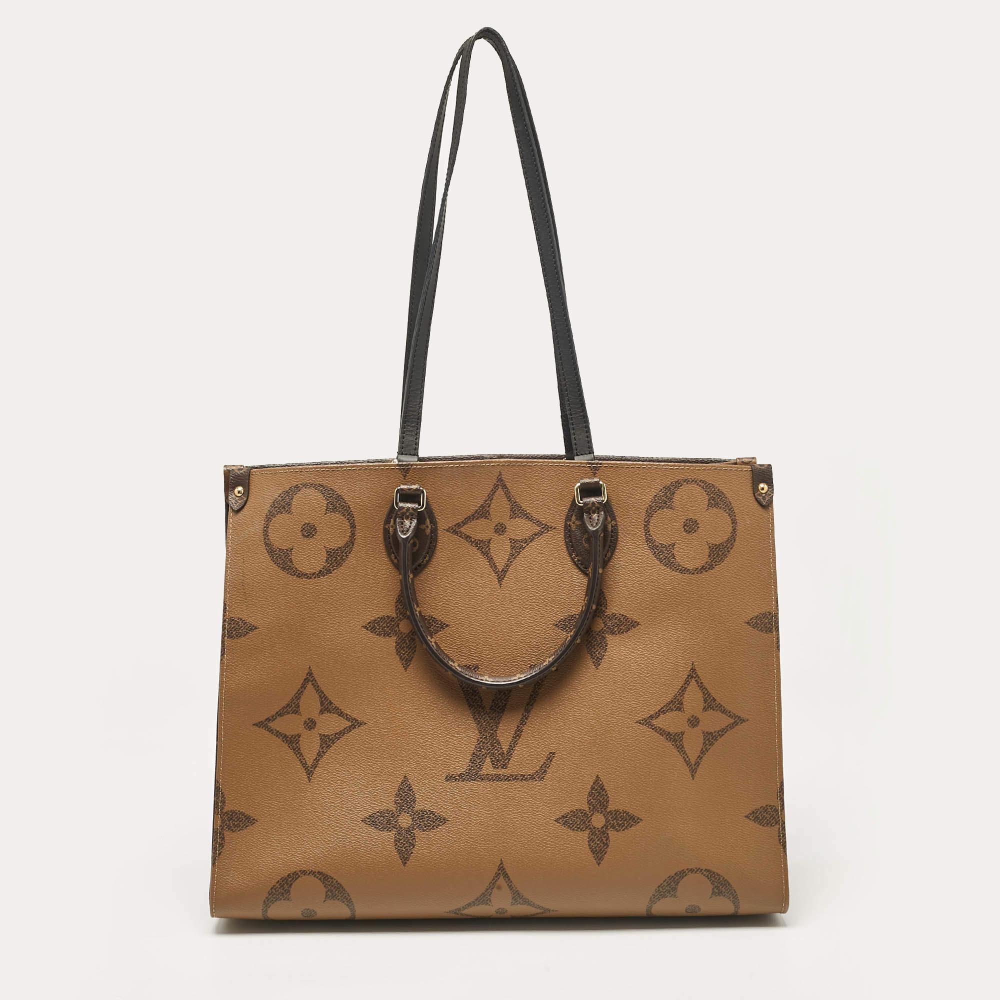 Borsa Louis Vuitton Monogram Reverse Giant Canvas OnTheGo GM In condizioni ottime in vendita a Dubai, Al Qouz 2