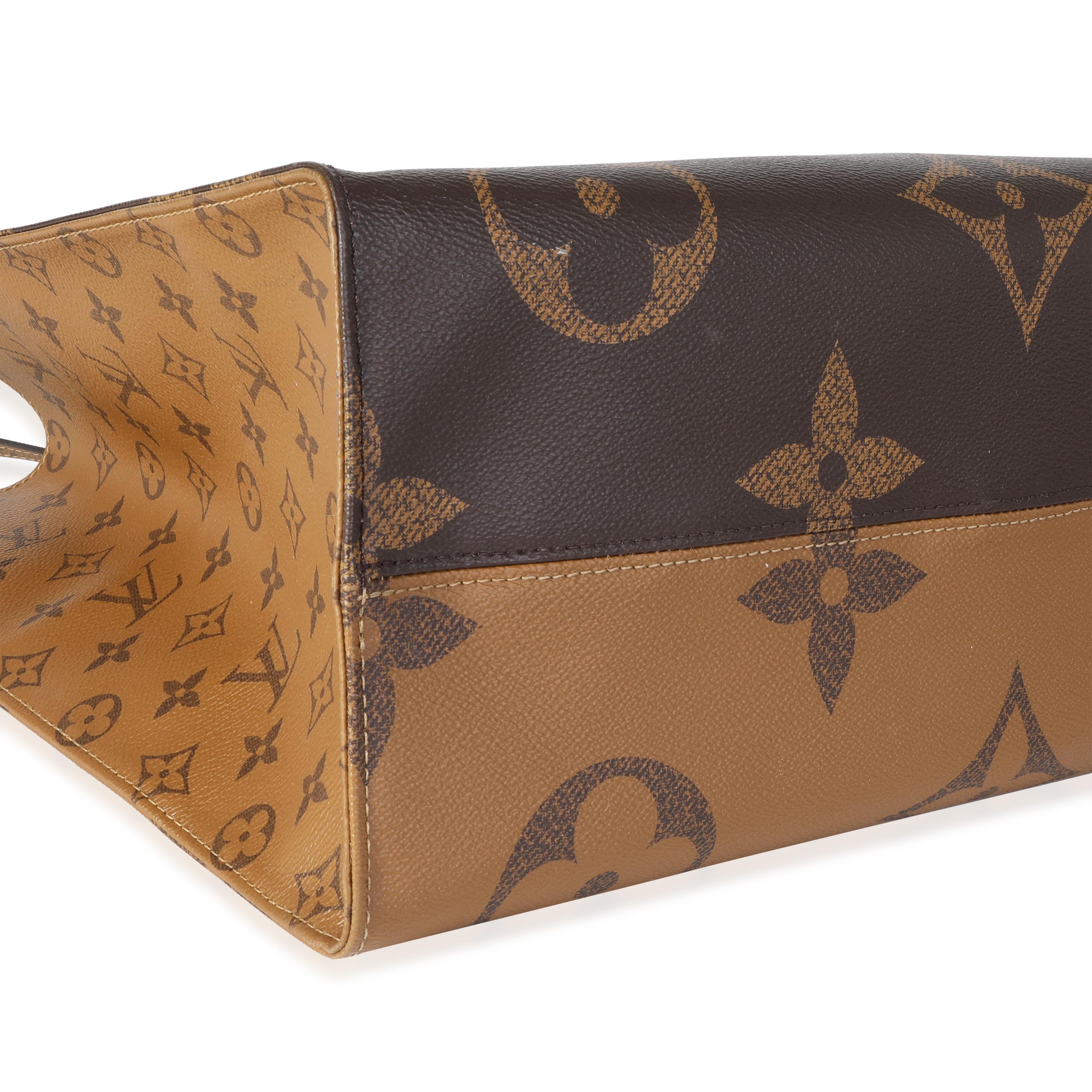 Titel der Auflistung: Louis Vuitton Monogram Reverse Giant Onthego GM
SKU: 118413
MSRP: 3250.00
Zustand der Handtasche: Sehr gut
Bemerkungen zum Zustand: Sehr guter Zustand. Flecken auf der Innenseite. Leichte Spuren auf der Außenseite.

Marke: