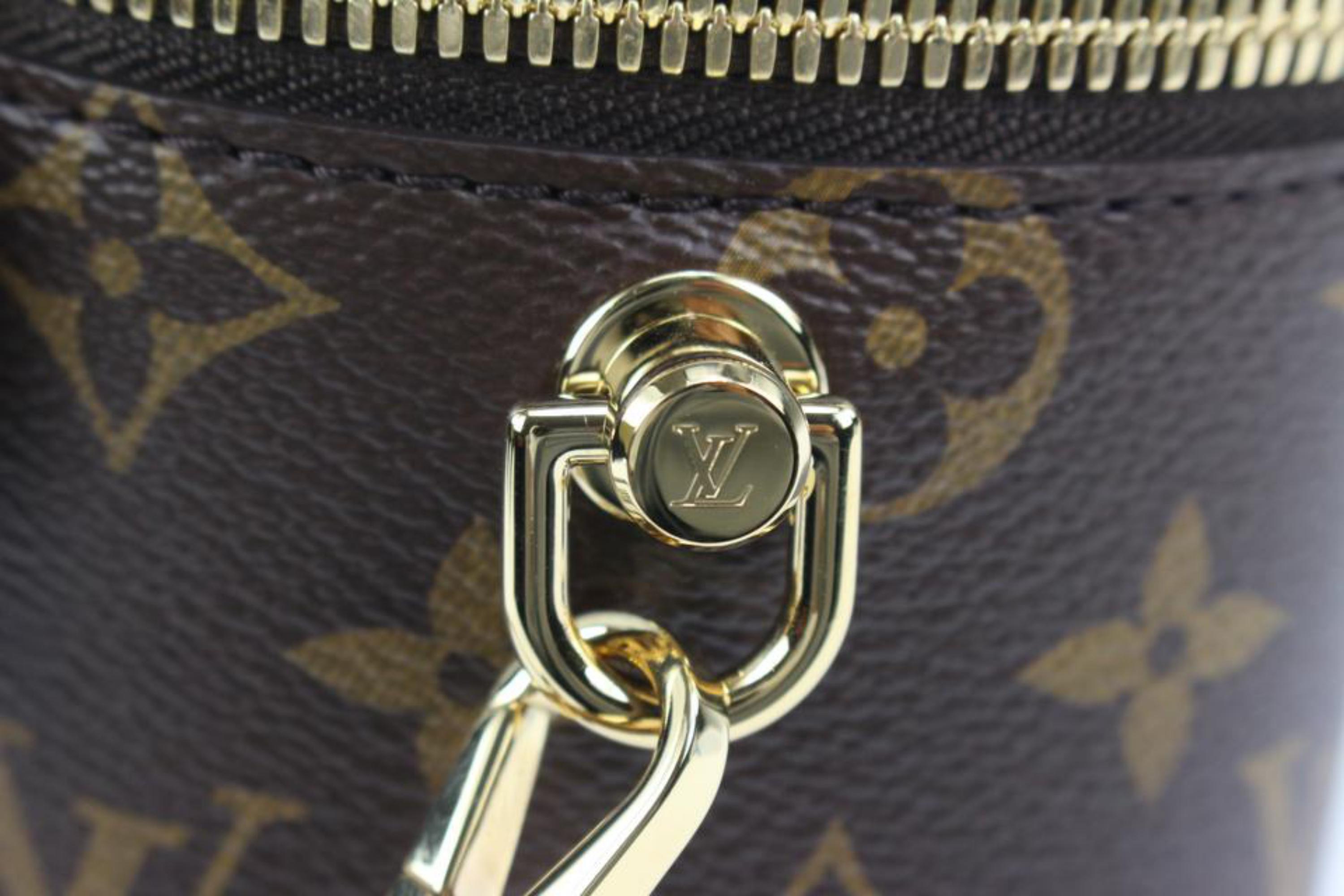 Gris Sac à bandoulière Louis Vuitton Monogram Reverse Vanity PM Crossbody Train Case  Sac 39lv217s en vente