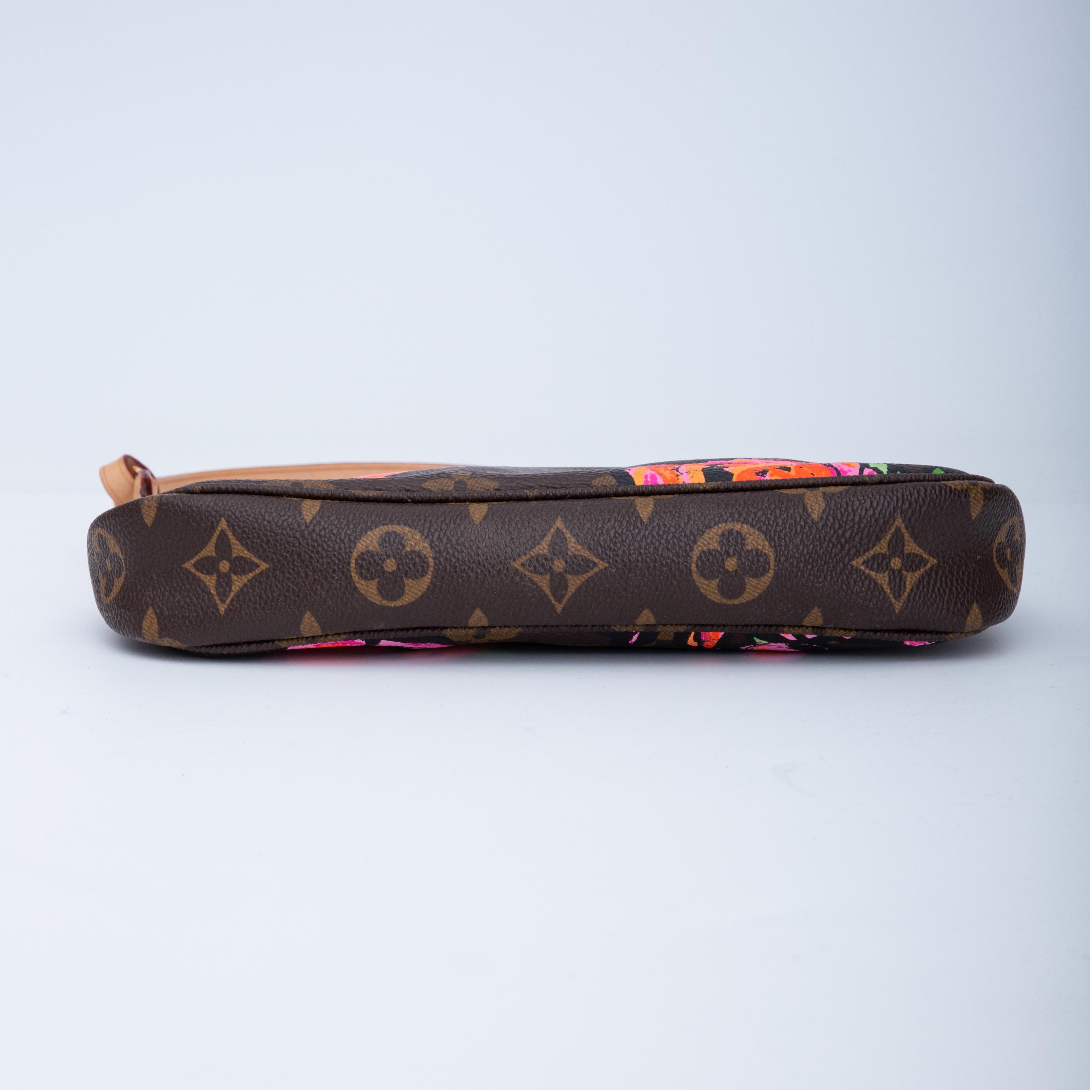 Women's or Men's Louis Vuitton Monogram Roses Pochette Accessories (2008) Shoulder bag
