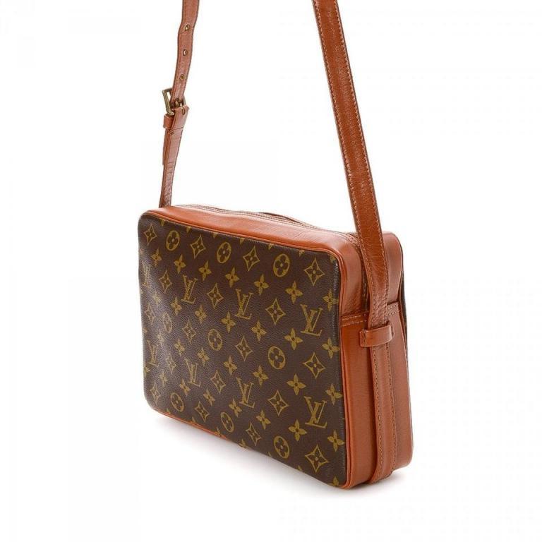 Louis Vuitton Monogram Sac Bandouliere 223824 Brown Coated Canvas Shoulder Bag In Good Condition For Sale In Forest Hills, NY