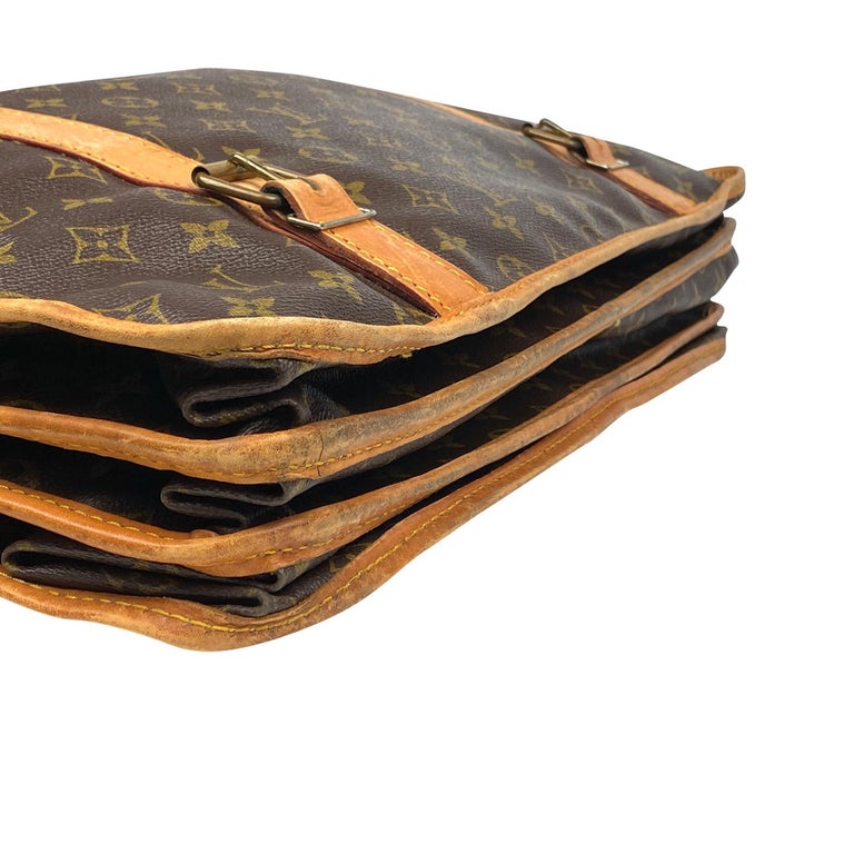A monogram canvas 'Hunting Kleber' bag from Louis Vuitton. - Bukowskis