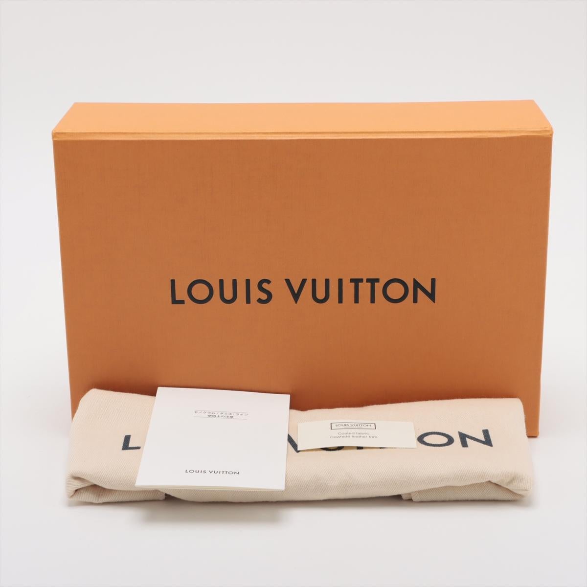 Louis Vuitton Monogram Saintonge 9