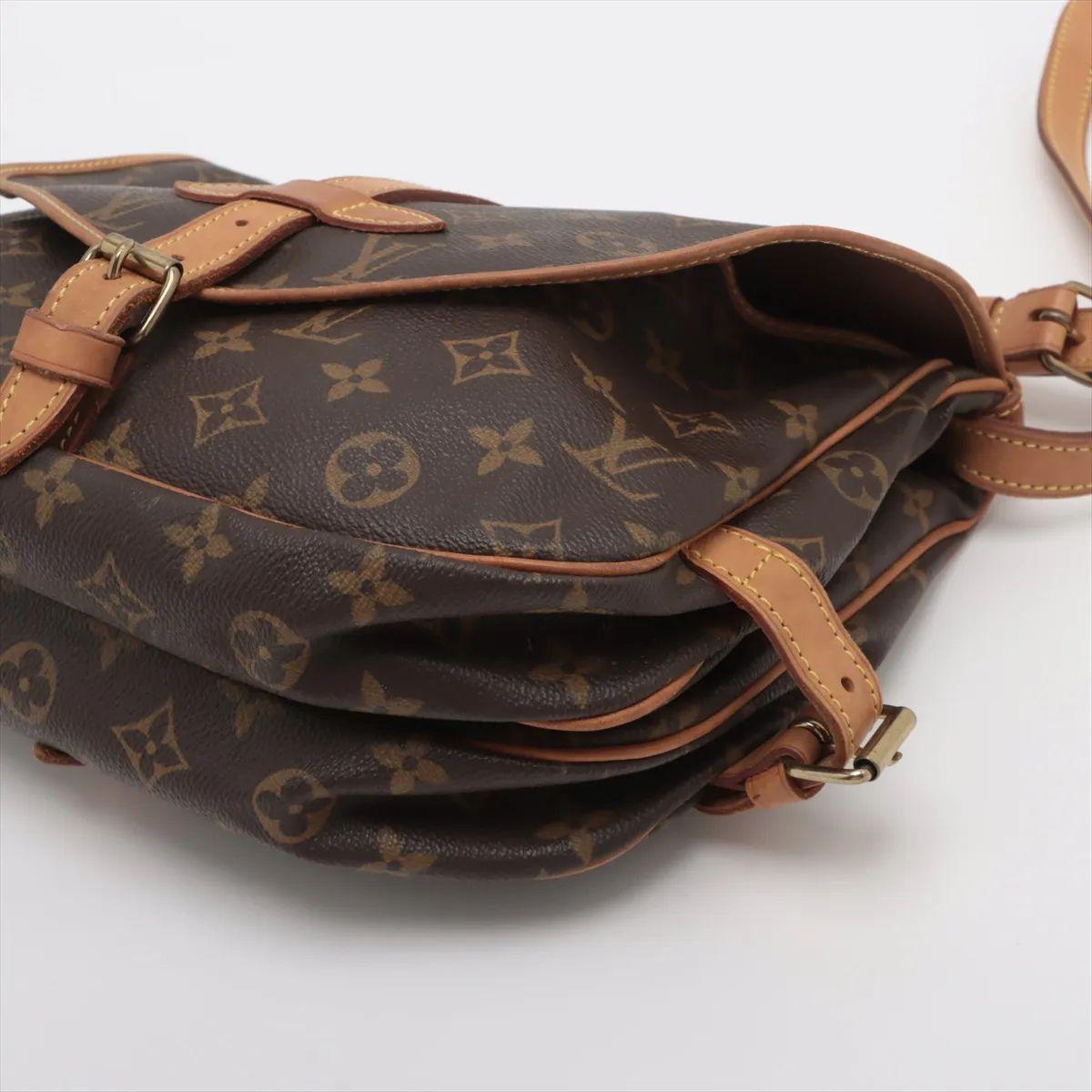 Louis Vuitton Monograma Saumur 30 en Bueno estado para la venta en Humacao, PR