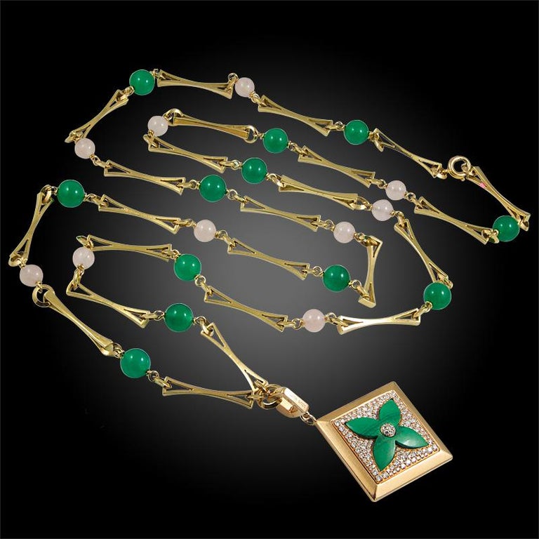 Monogram necklace Louis Vuitton Gold in Metal - 34345325